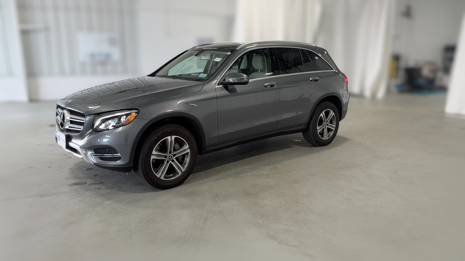 2019 Mercedes-Benz GLC vehicle photo
