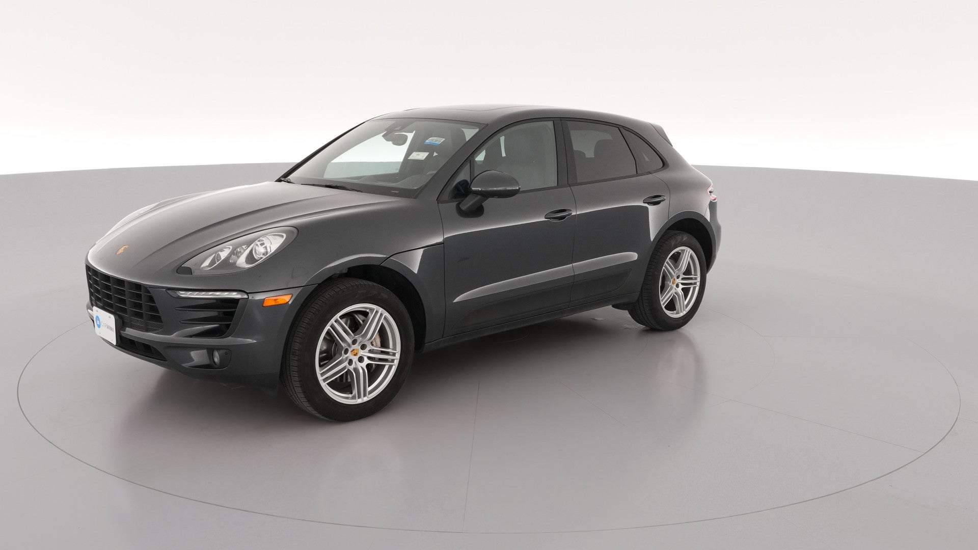 2018 Porsche Macan vehicle photo