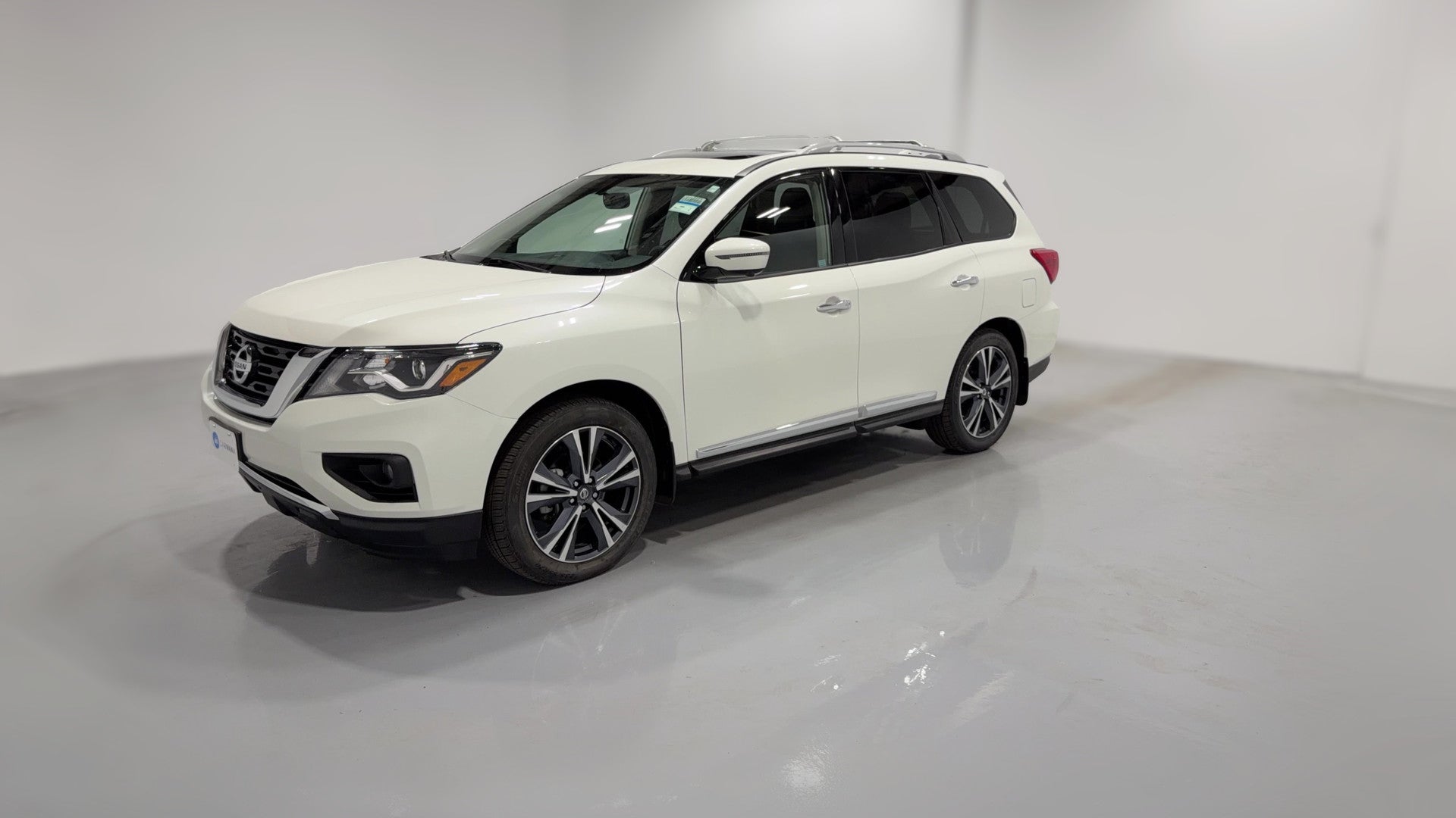 2019 Nissan Pathfinder vehicle photo