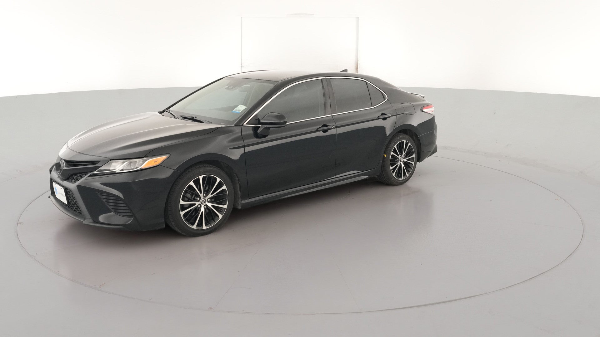 2019 Toyota Camry vehicle photo