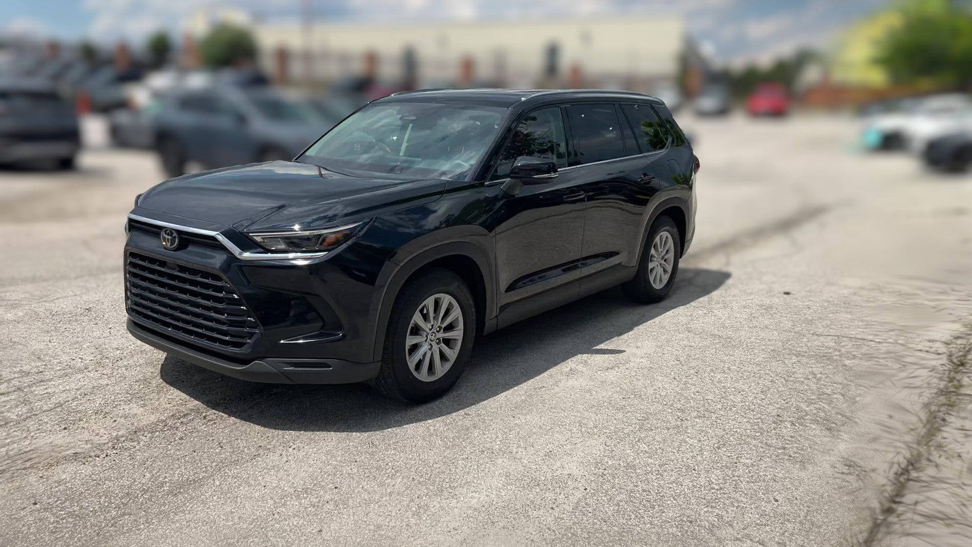 2025 Toyota Grand Highlander vehicle photo