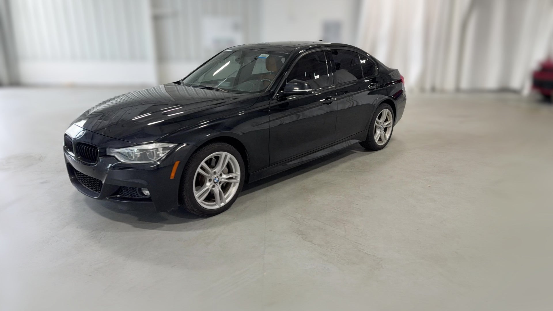2018 BMW 3 Series vehicle photo