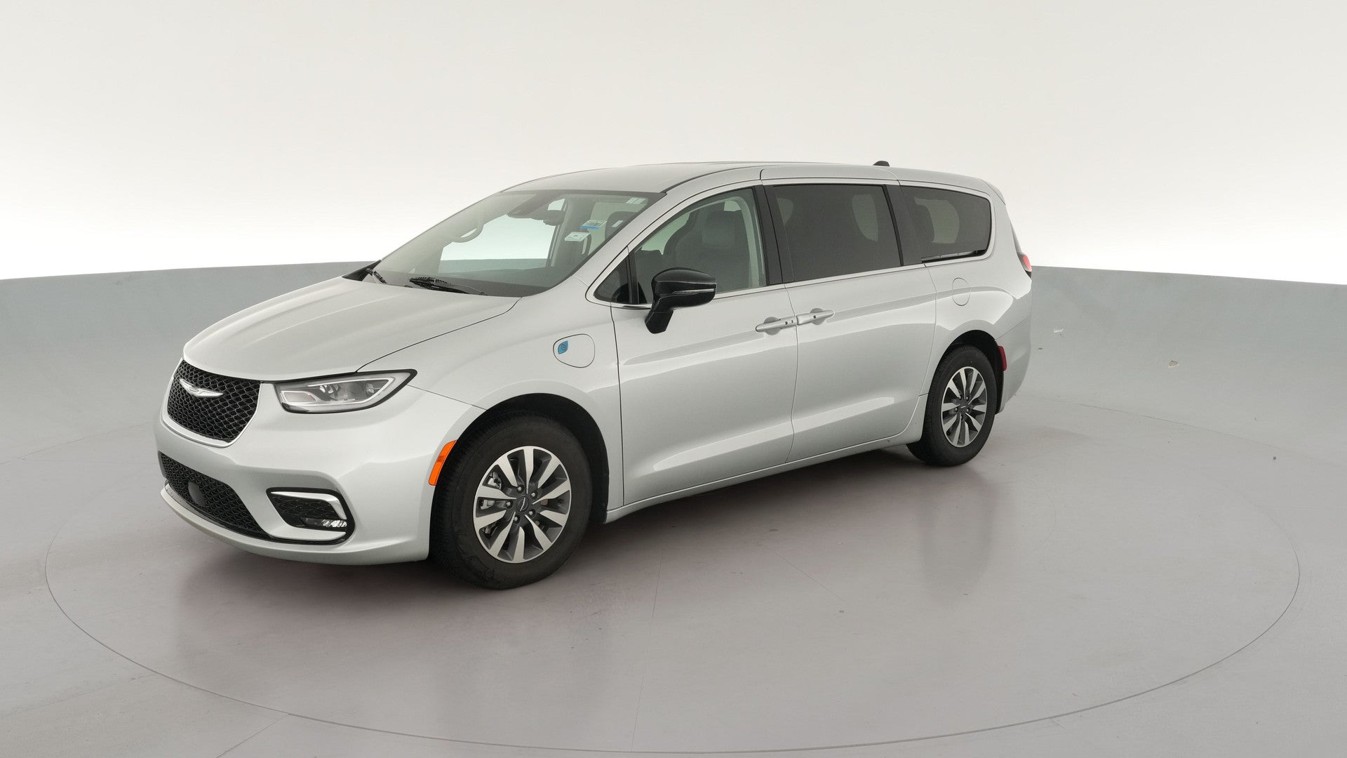 2024 Chrysler Pacifica Hybrid vehicle photo