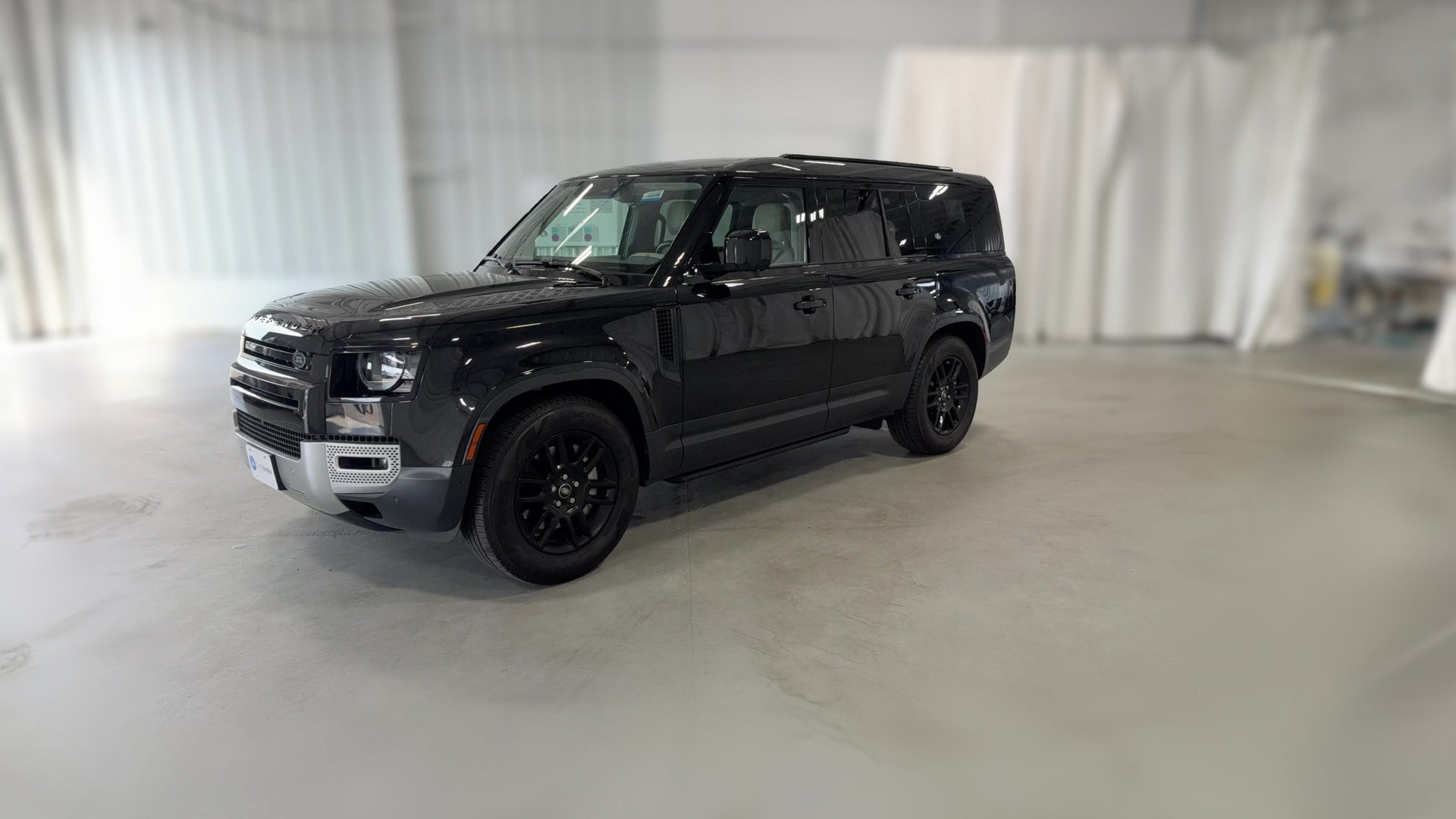 2023 Land Rover Defender 130 vehicle photo