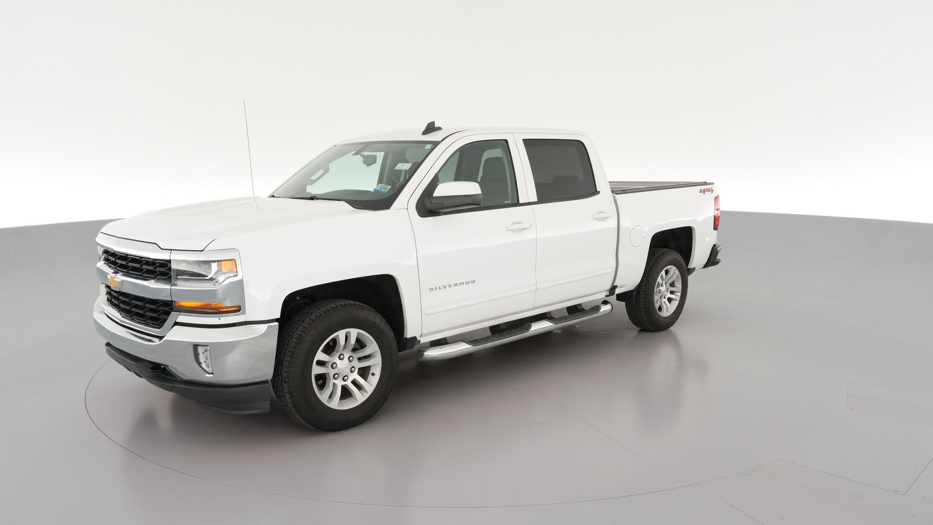 2018 Chevrolet Silverado 1500 Crew Cab vehicle photo
