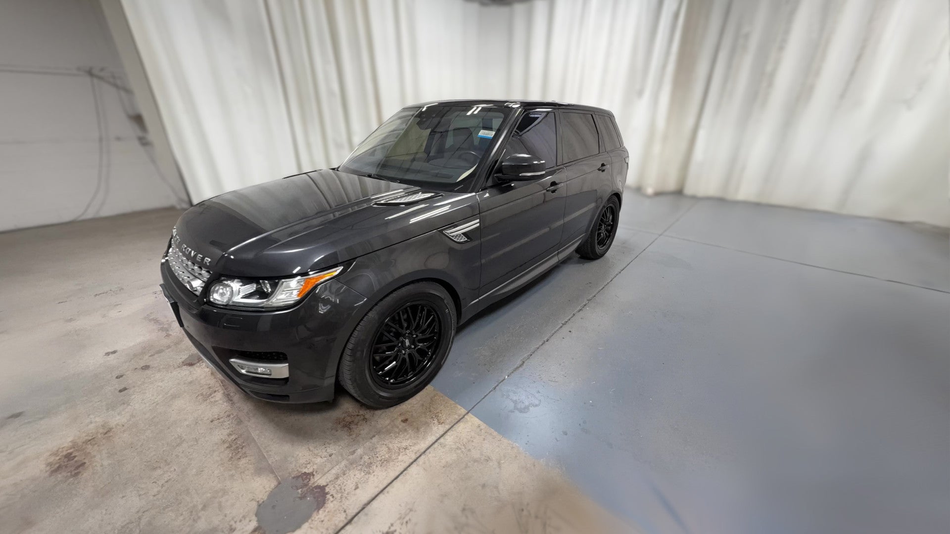2017 Land Rover Range Rover Sport vehicle photo