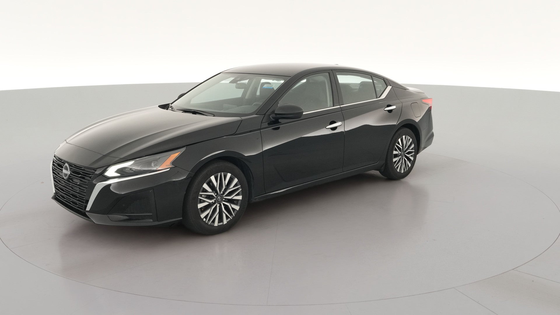 2025 Nissan Altima vehicle photo