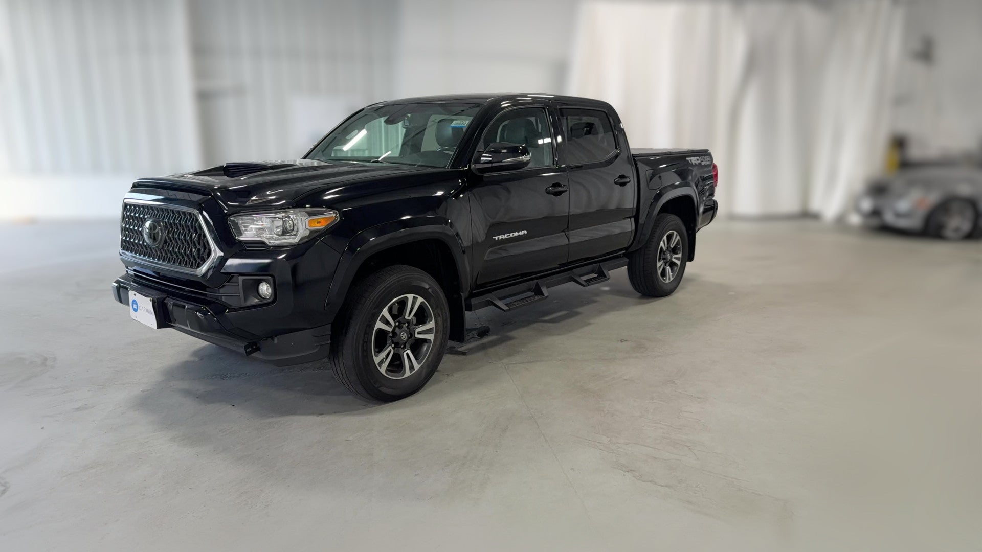 2018 Toyota Tacoma Double Cab vehicle photo