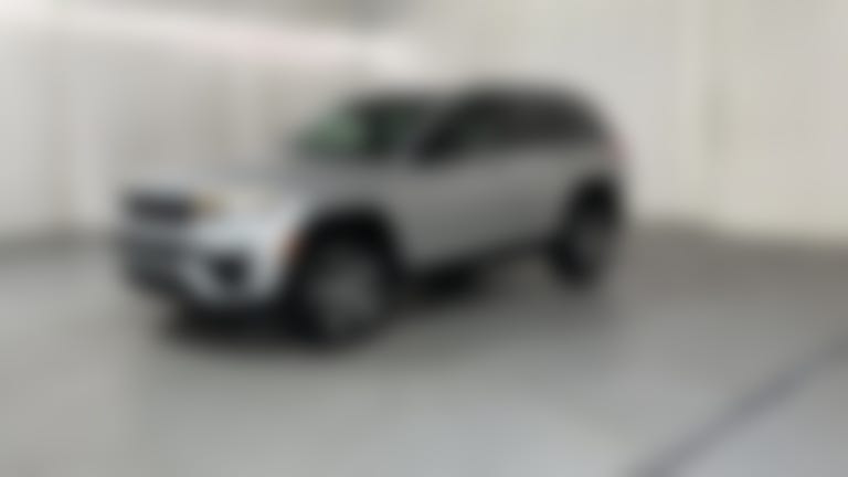 2026 Jeep Grand Cherokee vehicle photo