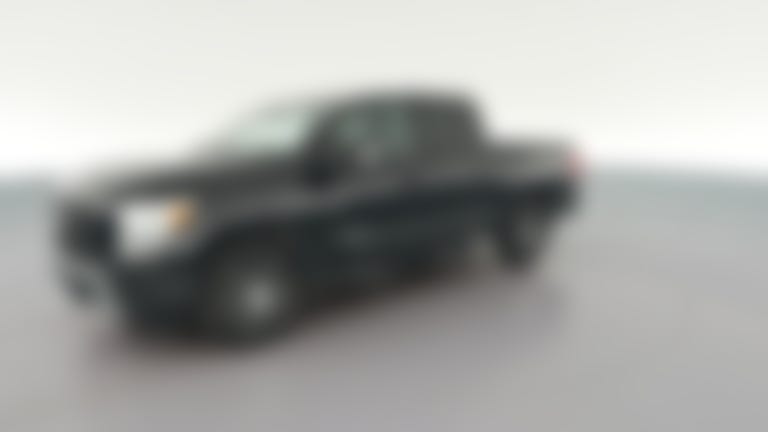 2022 Nissan Titan Crew Cab vehicle photo