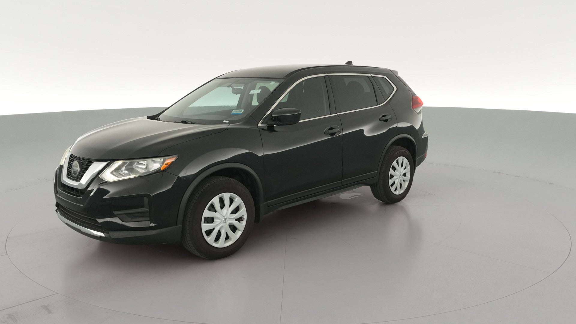 2018 Nissan Rogue vehicle photo