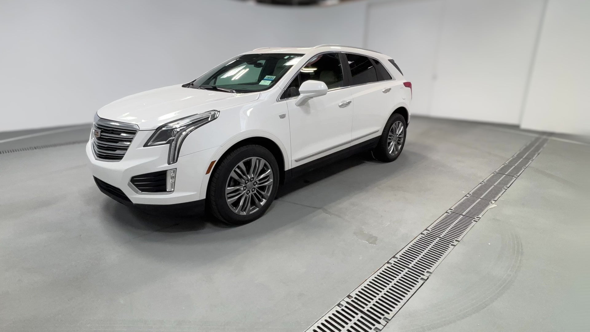 2017 Cadillac XT5 vehicle photo