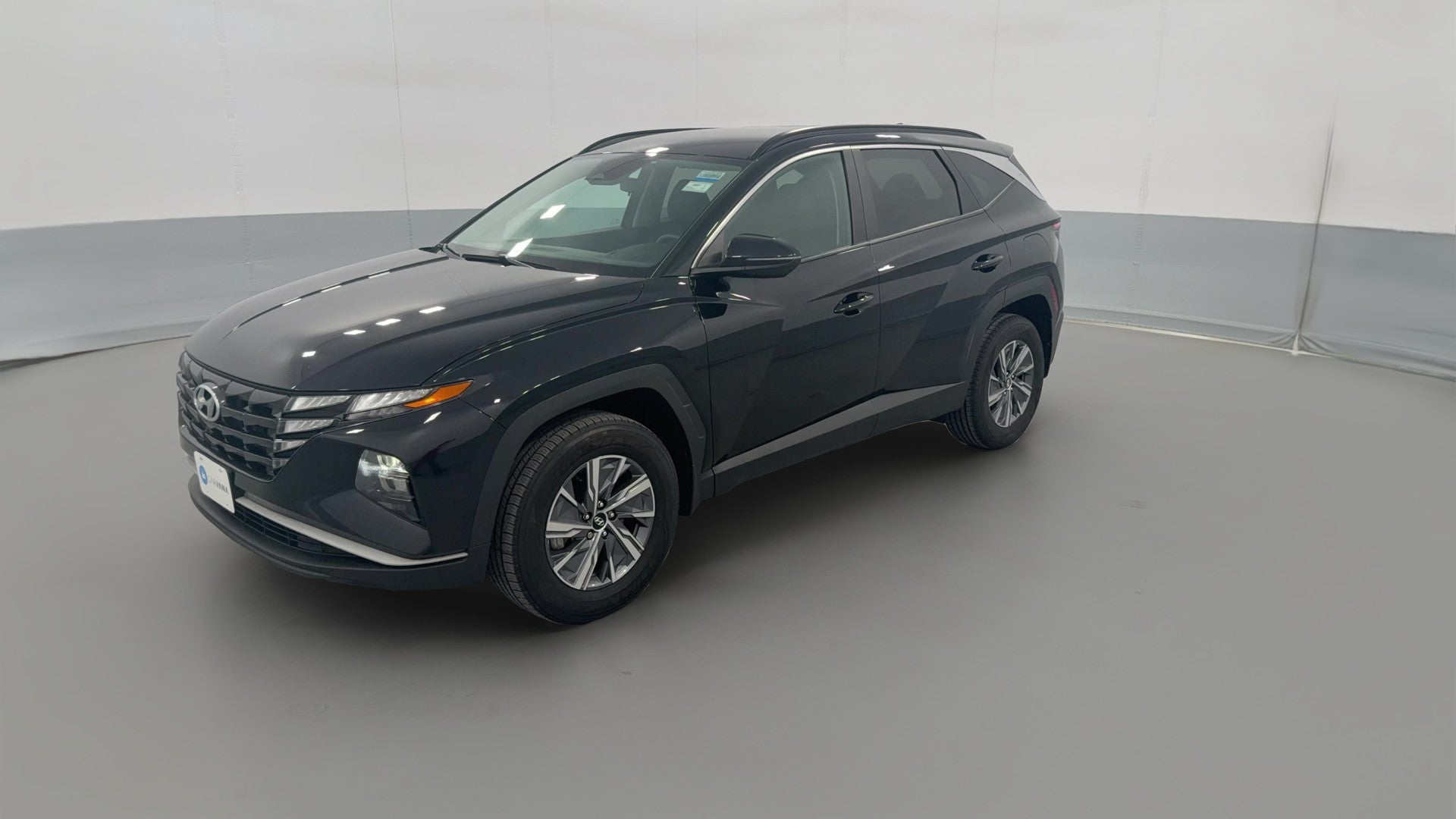2022 Hyundai Tucson Hybrid vehicle photo