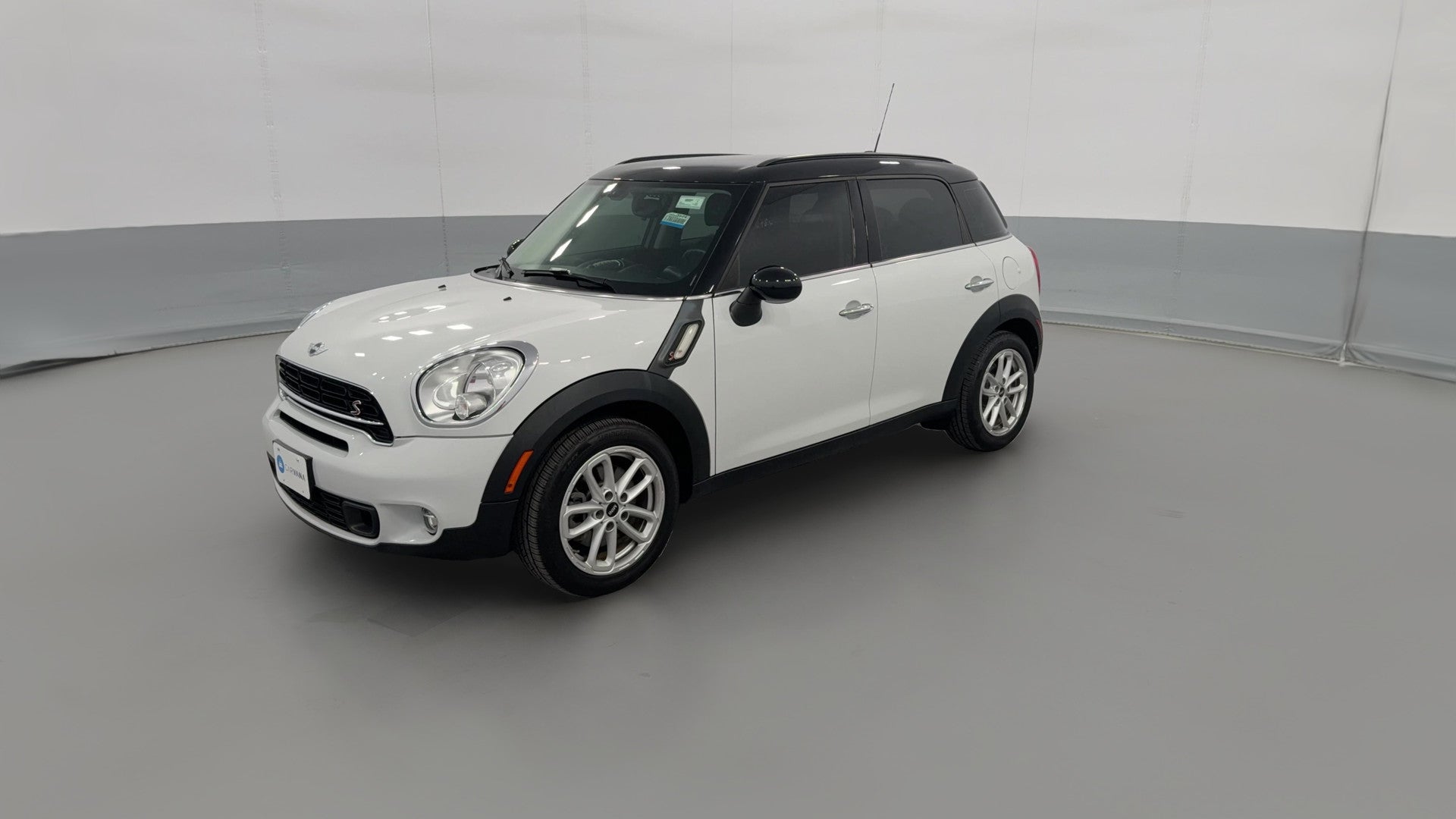 2015 MINI Countryman vehicle photo