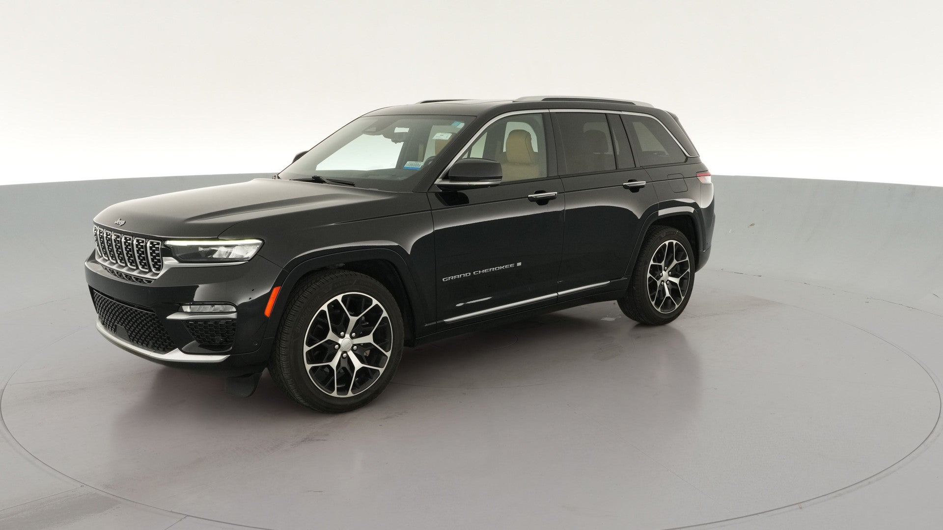2022 Jeep Grand Cherokee vehicle photo