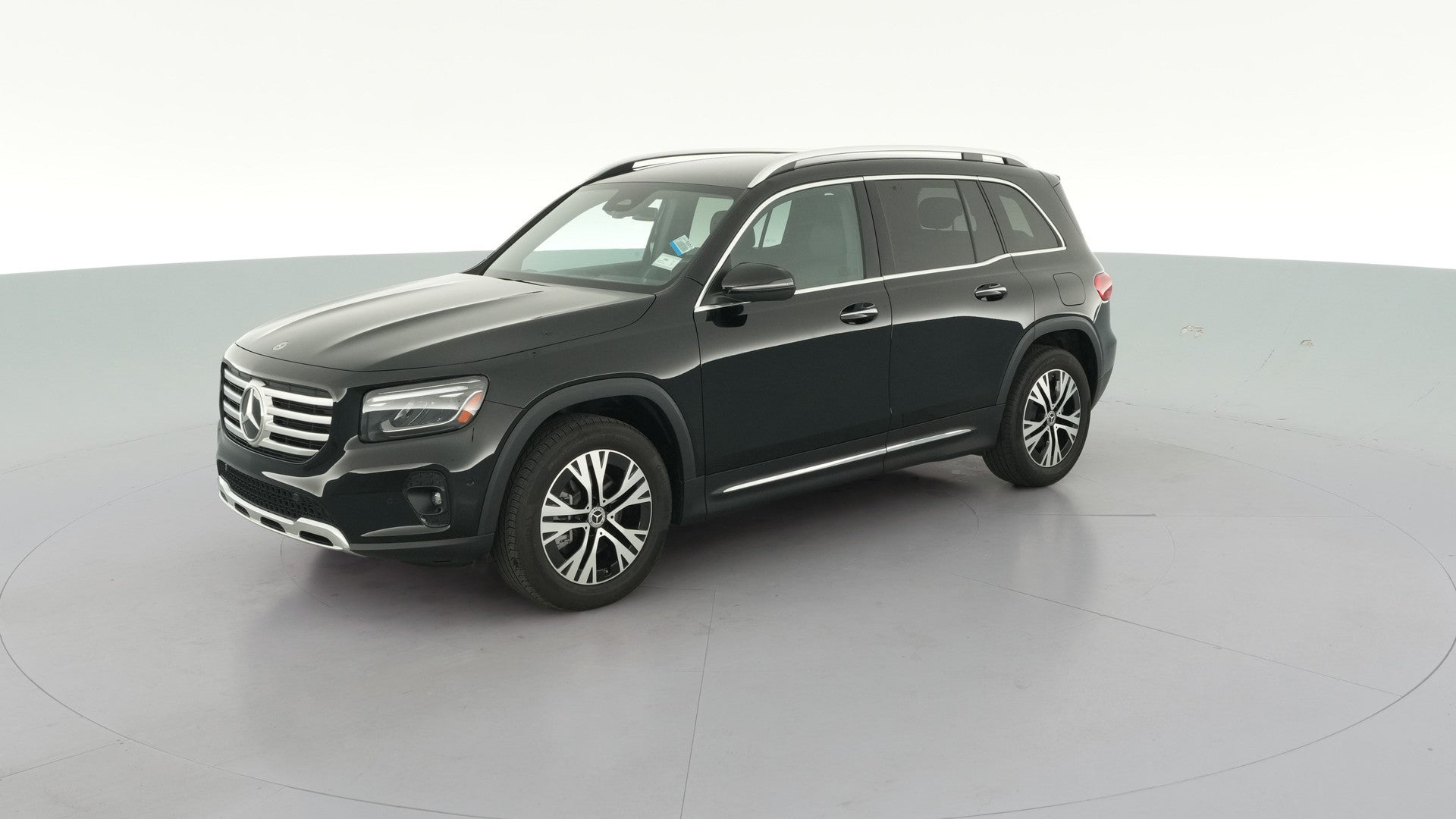2025 Mercedes-Benz GLB vehicle photo