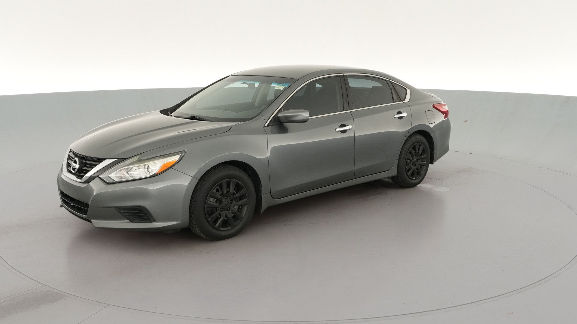 2018 Nissan Altima vehicle photo