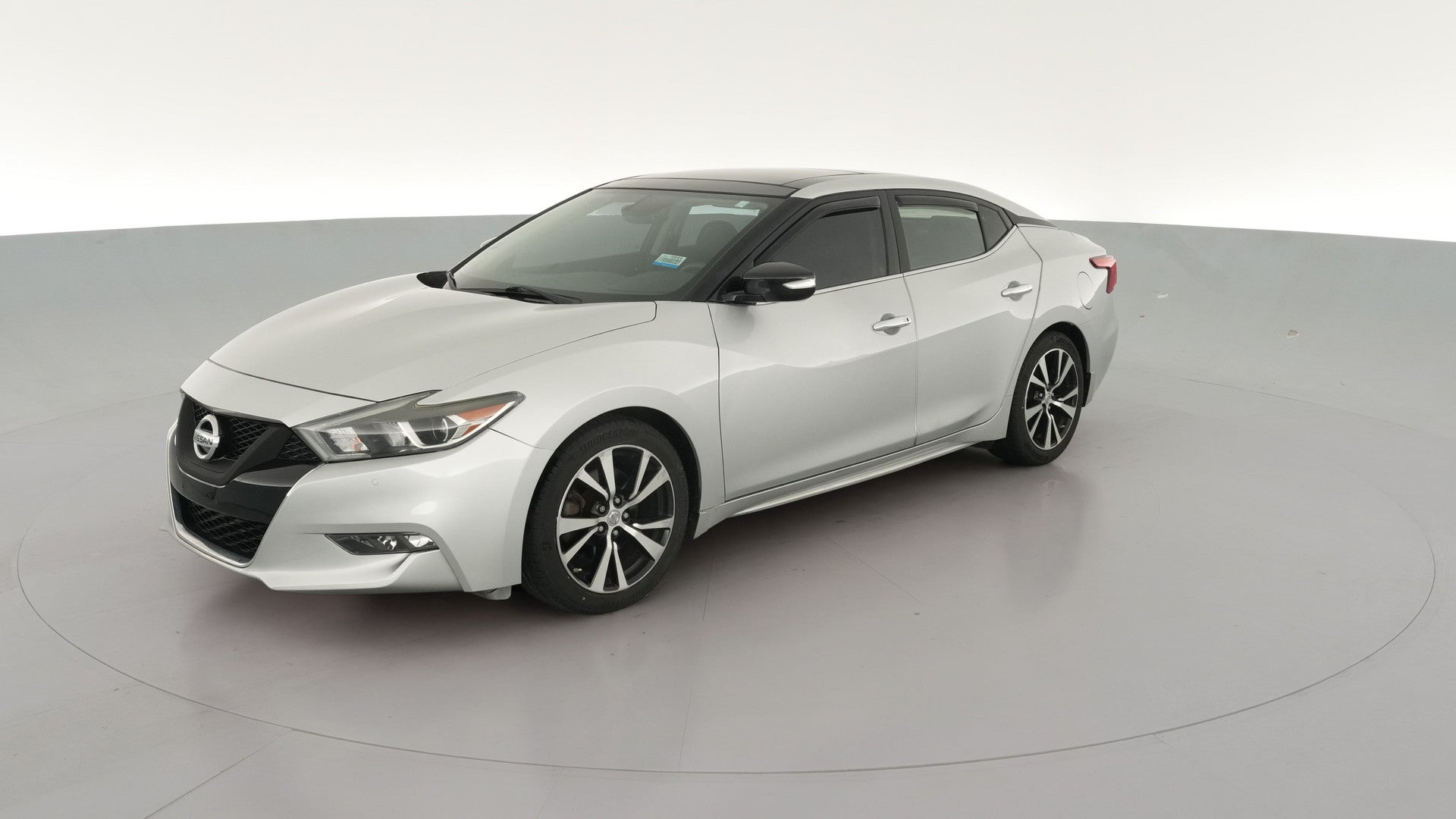 2017 Nissan Maxima vehicle photo