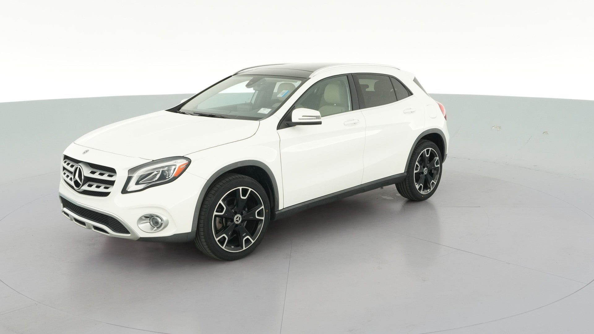2019 Mercedes-Benz GLA vehicle photo