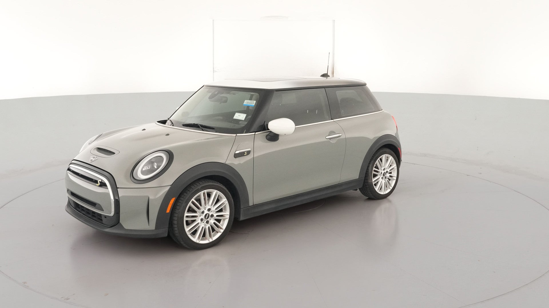 2023 MINI Hardtop 2 Door vehicle photo