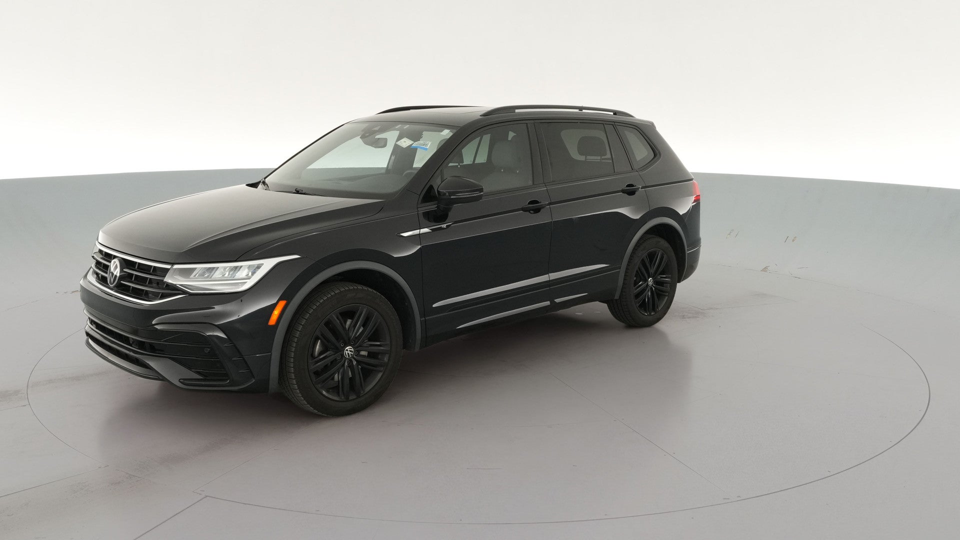 2022 Volkswagen Tiguan vehicle photo