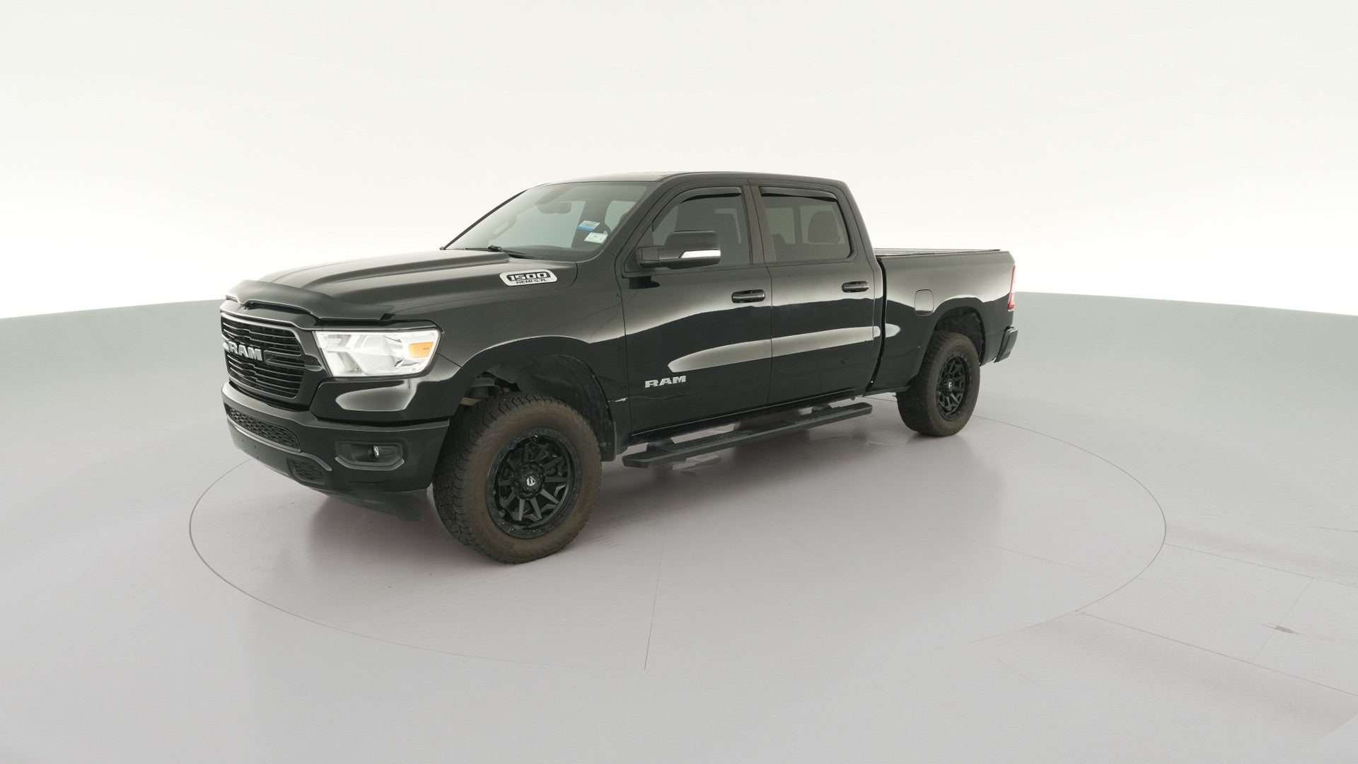 2020 Ram 1500 Crew Cab vehicle photo