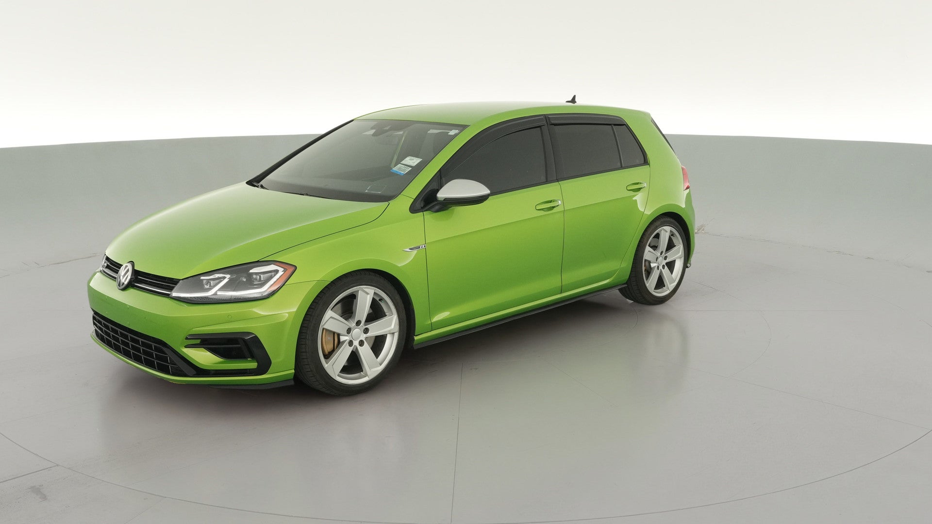2019 Volkswagen Golf R vehicle photo