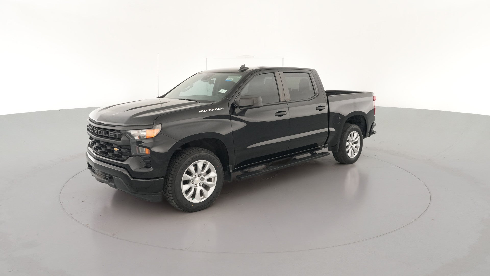 2022 Chevrolet Silverado 1500 Crew Cab vehicle photo