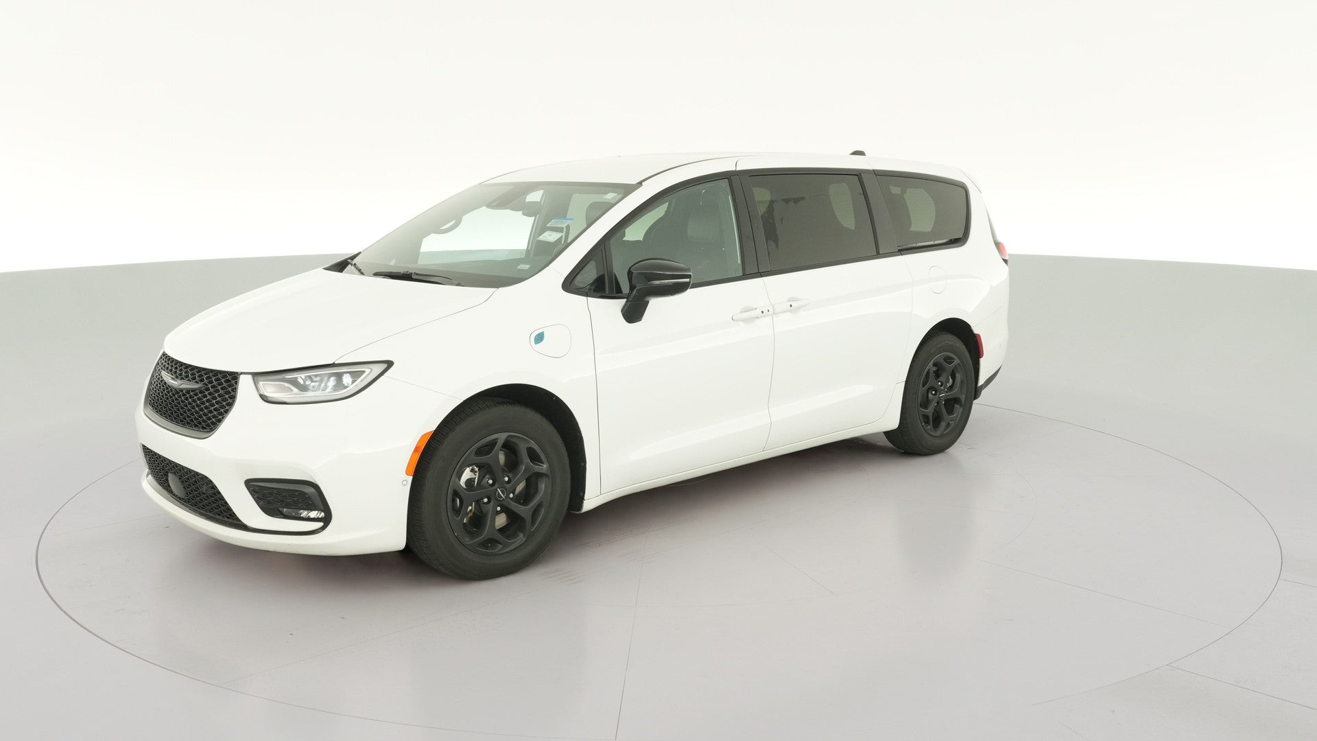 2024 Chrysler Pacifica Hybrid vehicle photo