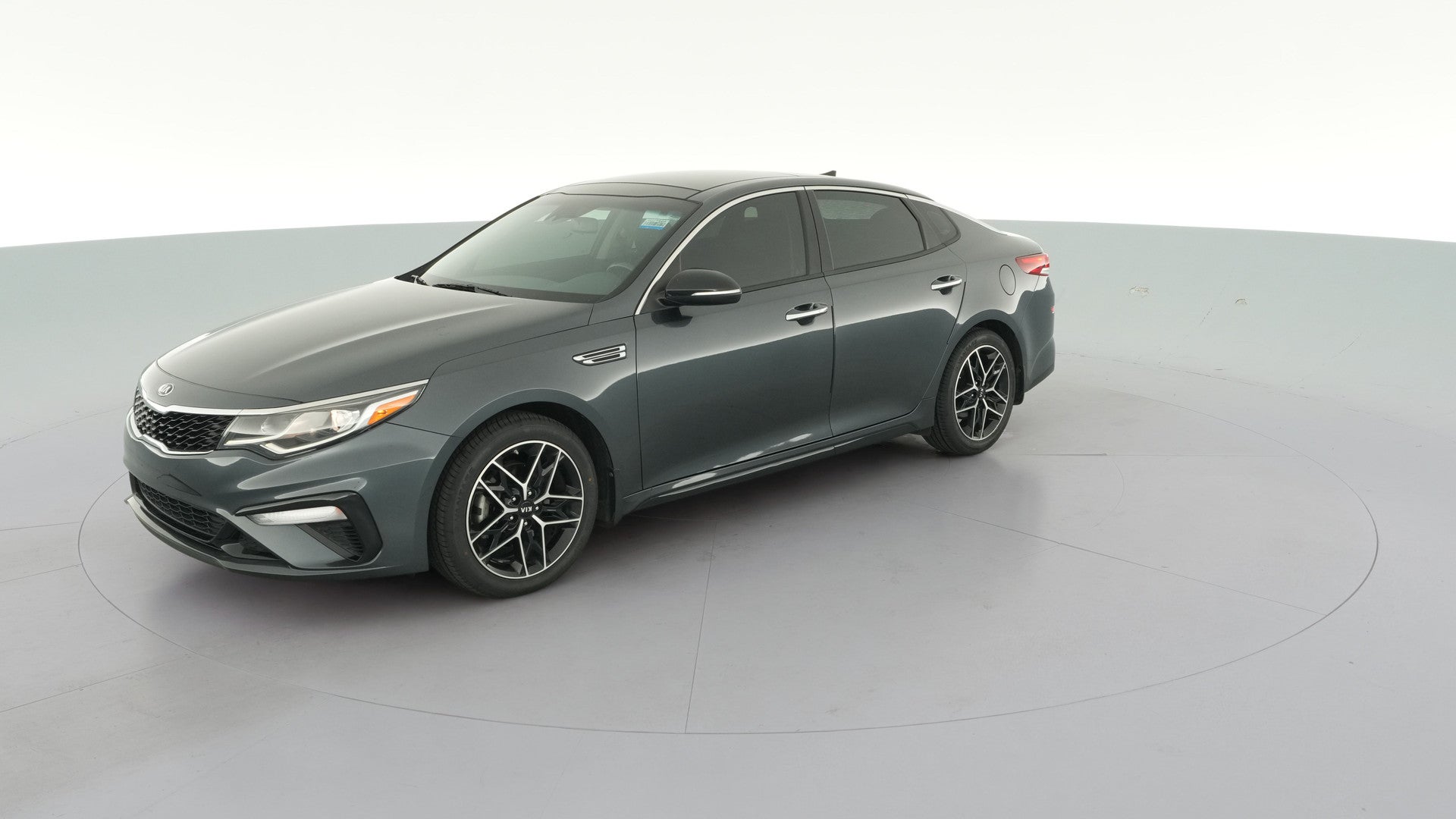 2020 Kia Optima vehicle photo