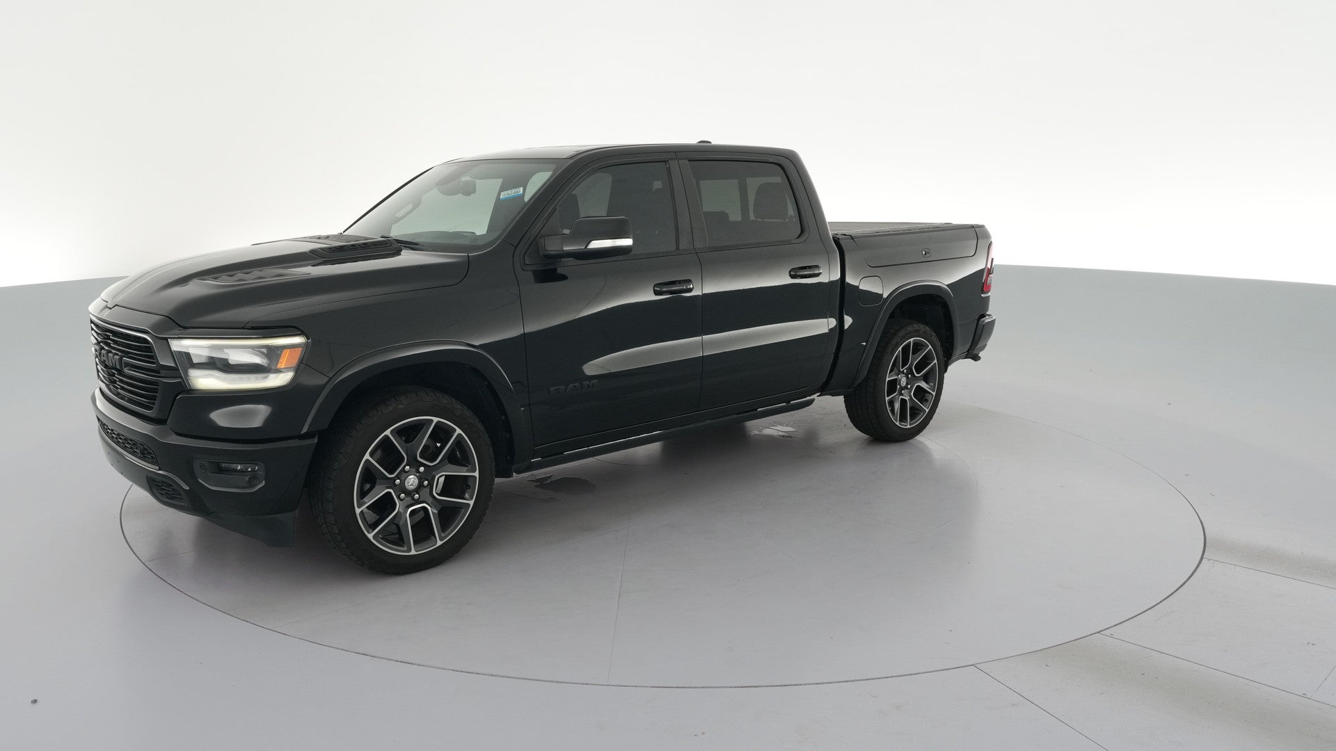 2019 Ram 1500 Crew Cab vehicle photo