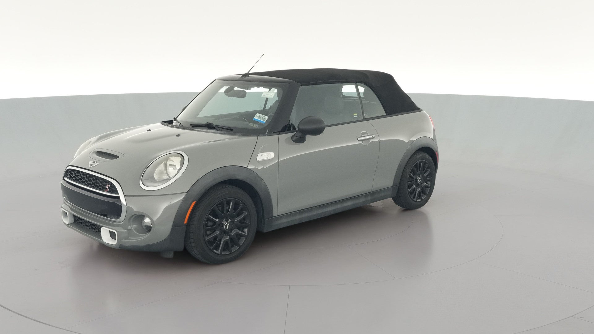 2016 MINI Convertible vehicle photo