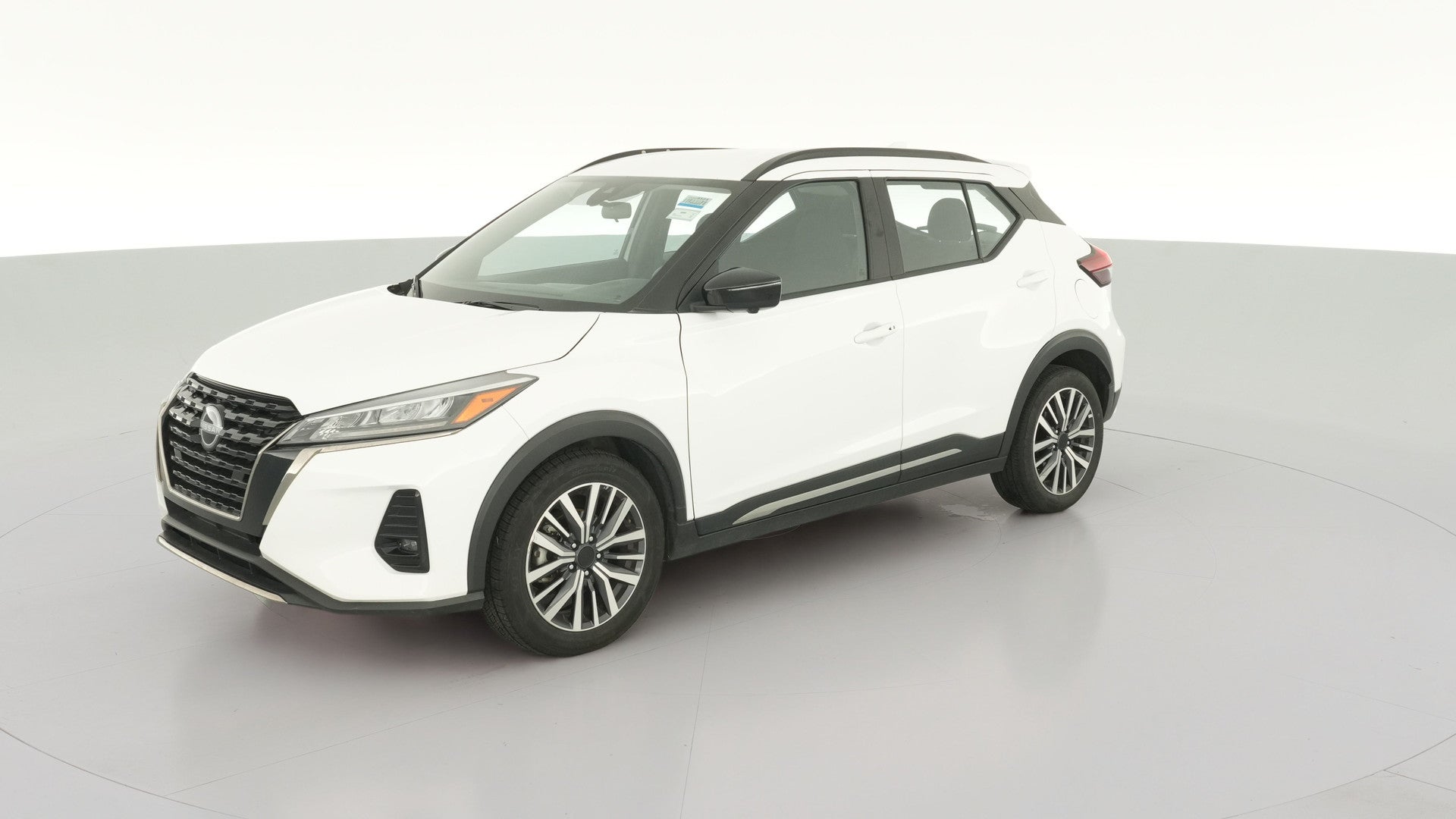 2024 Nissan Kicks vehicle photo