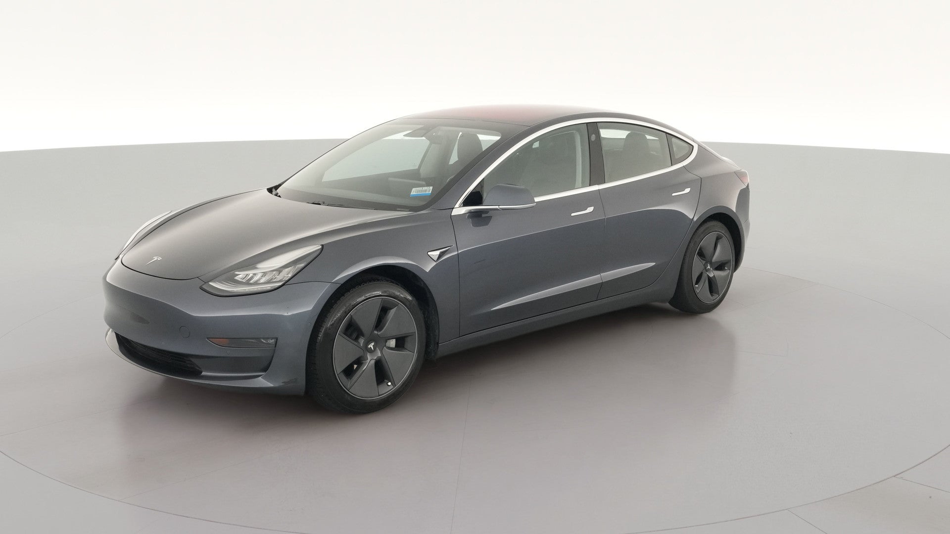 2018 Tesla Model 3 vehicle photo