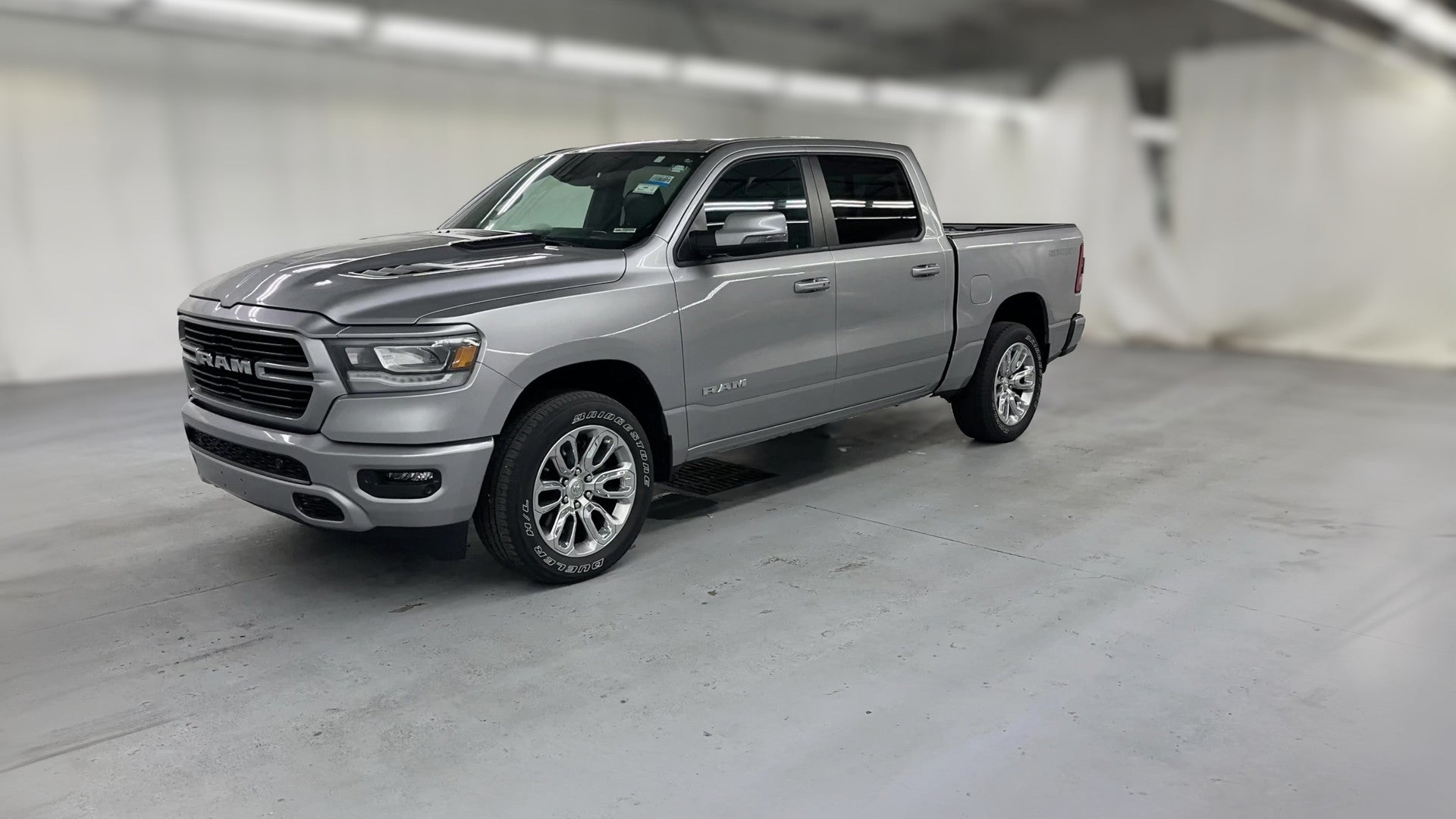 2023 Ram 1500 Crew Cab vehicle photo