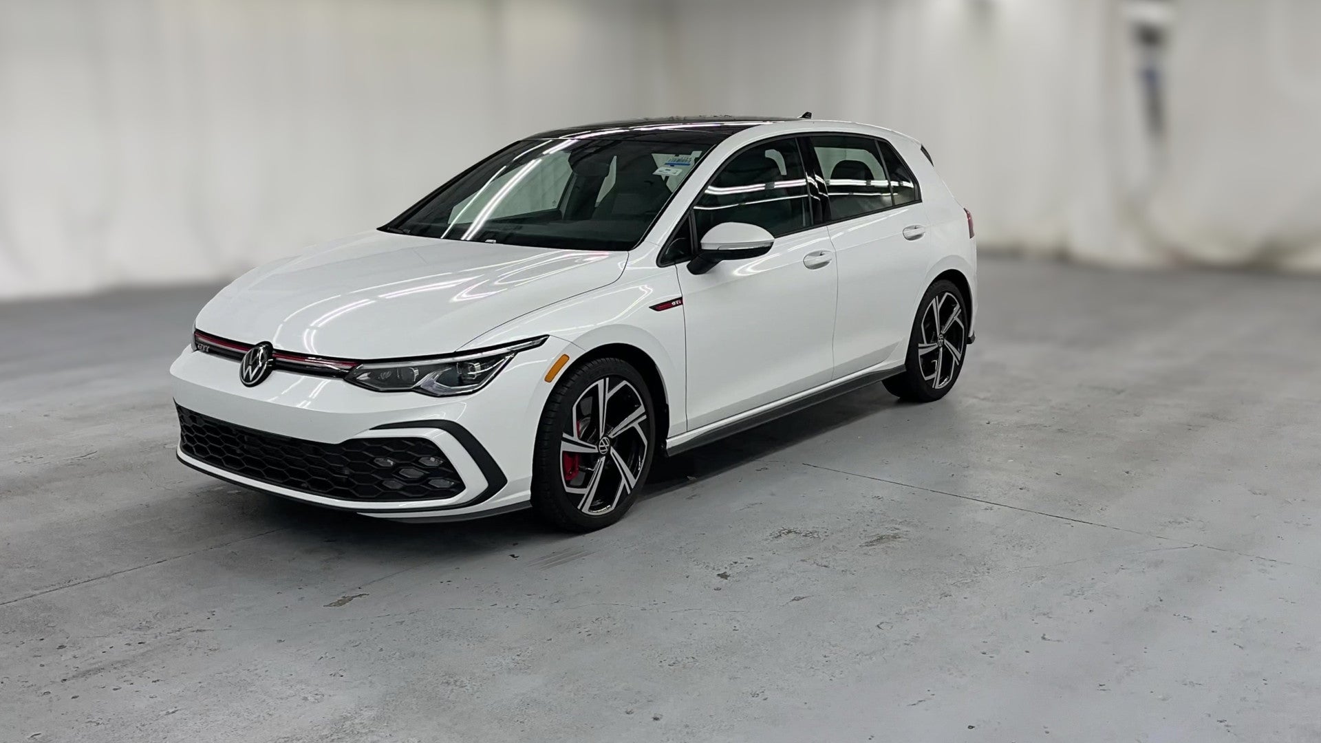 2024 Volkswagen Golf GTI vehicle photo