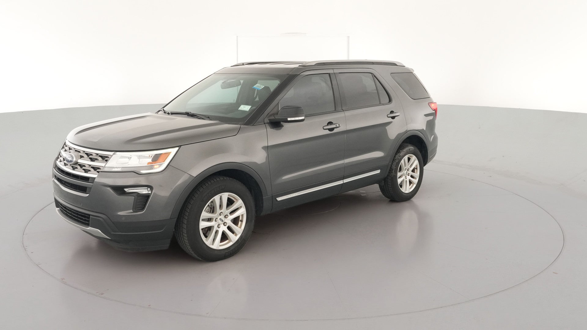 2018 Ford Explorer vehicle photo