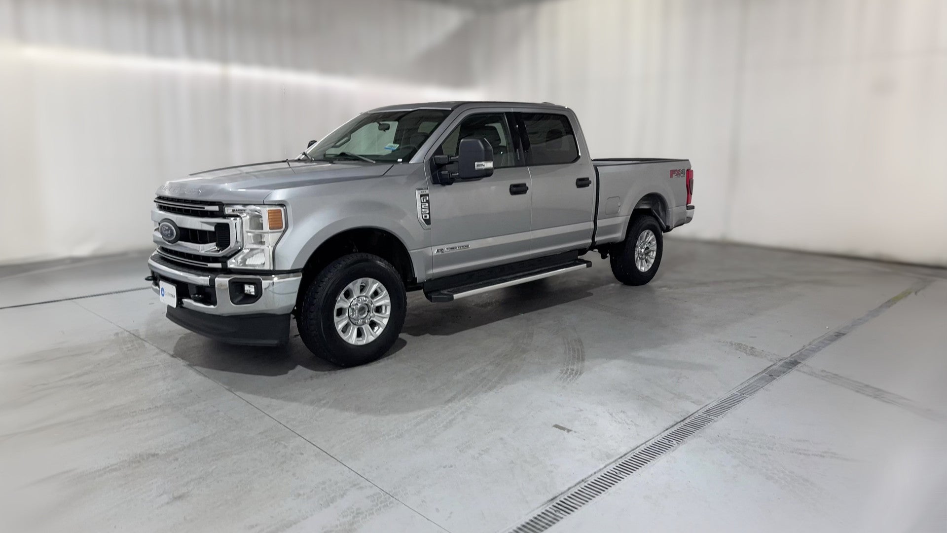 2022 Ford F250 Super Duty Crew Cab vehicle photo