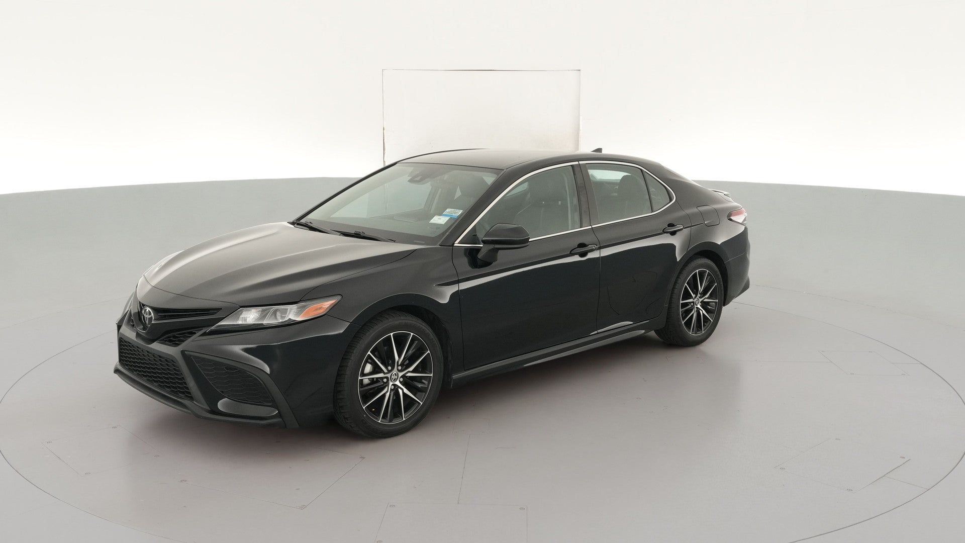 2021 Toyota Camry vehicle photo