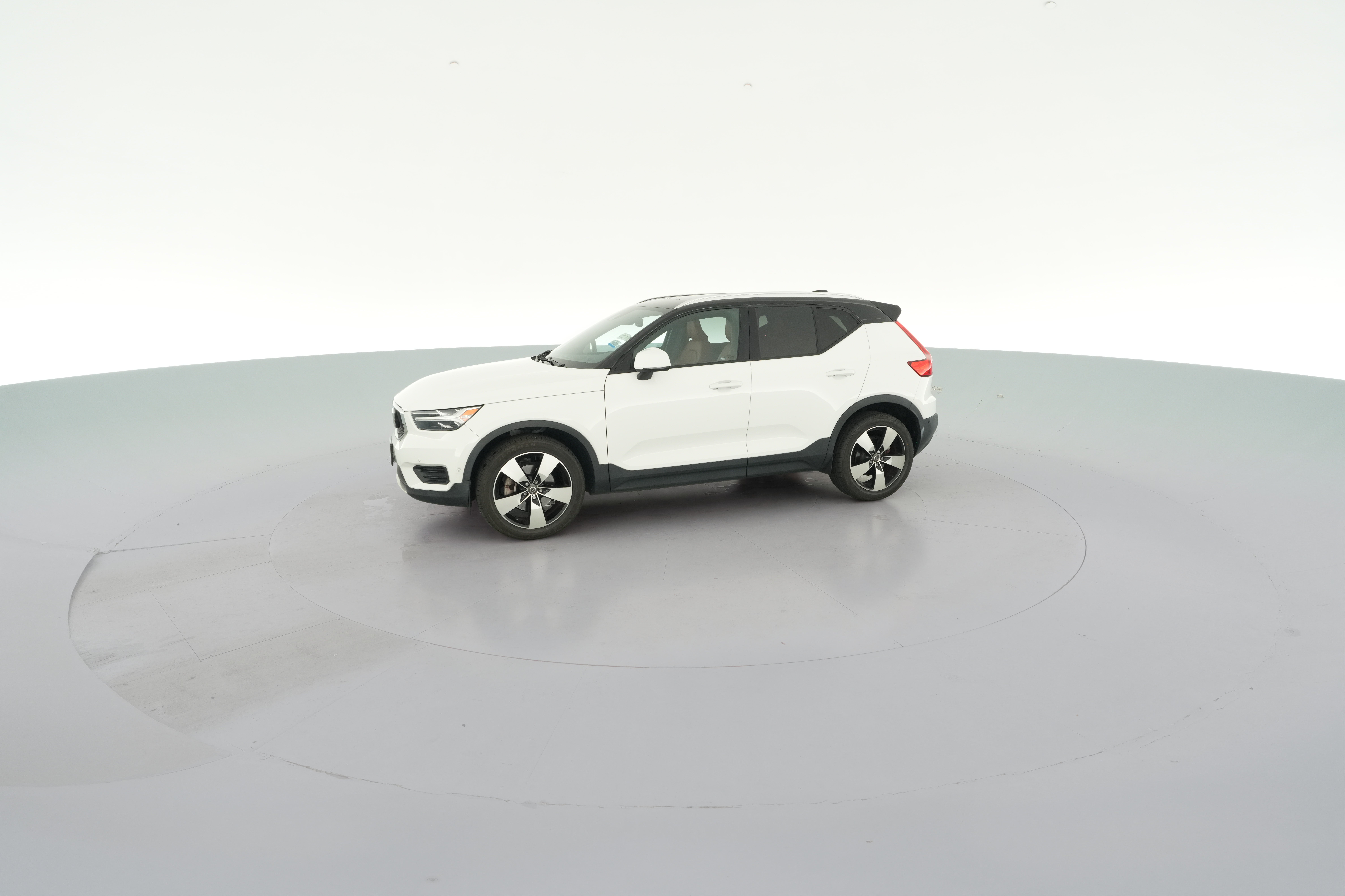 2019 Volvo XC40 Momentum - Photo 28
