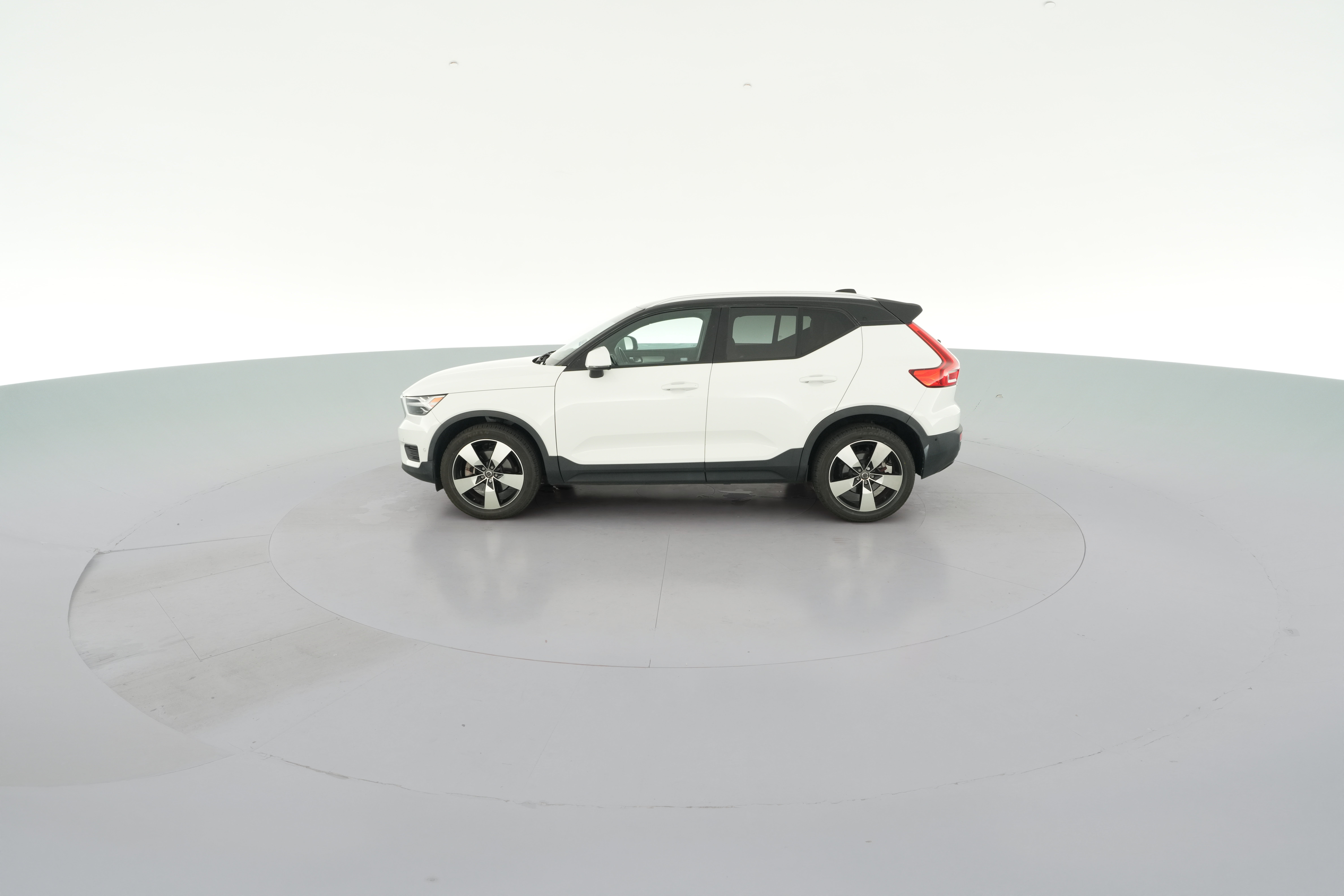 2019 Volvo XC40 Momentum - Photo 29