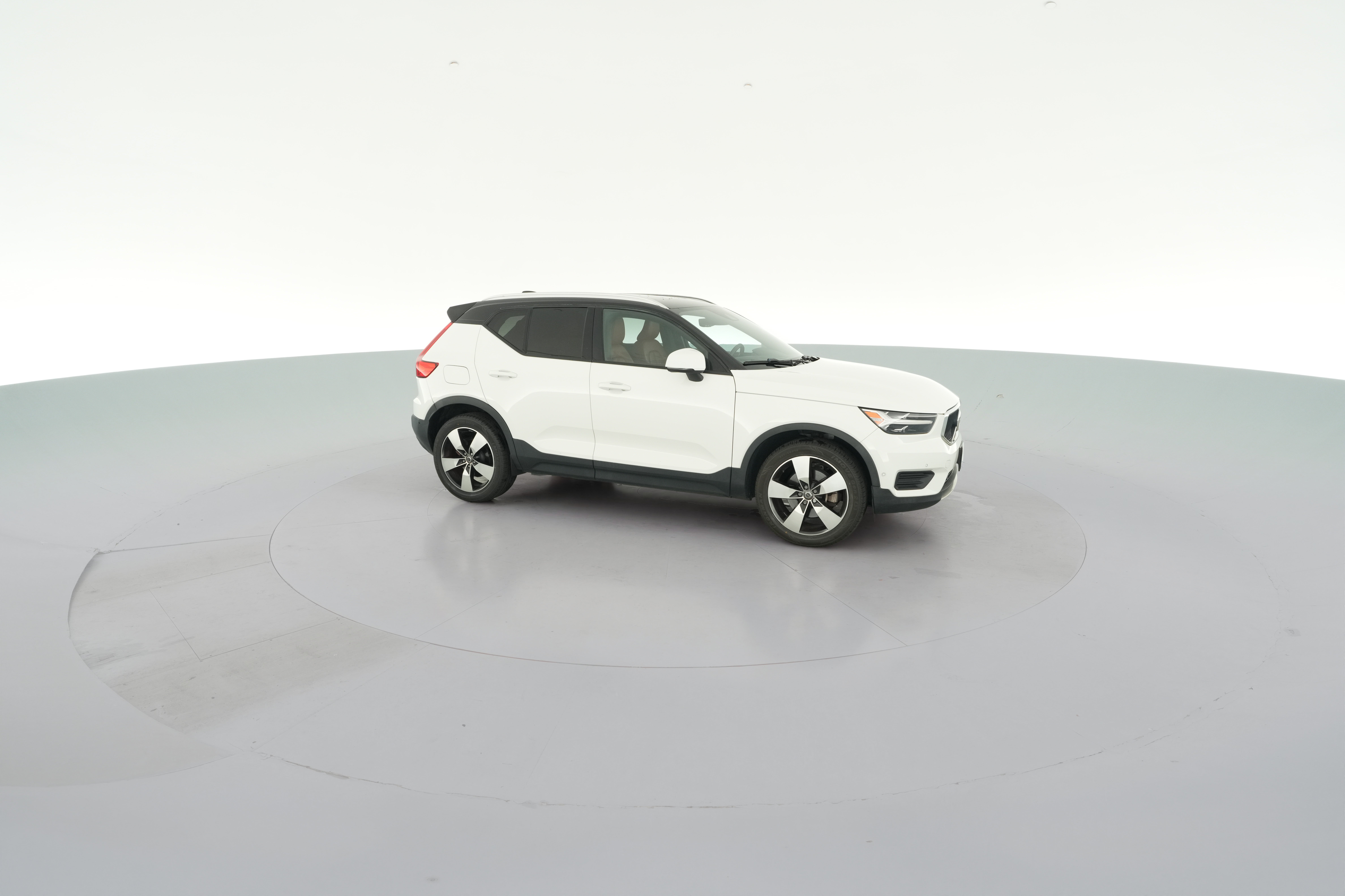 2019 Volvo XC40 Momentum - Photo 38