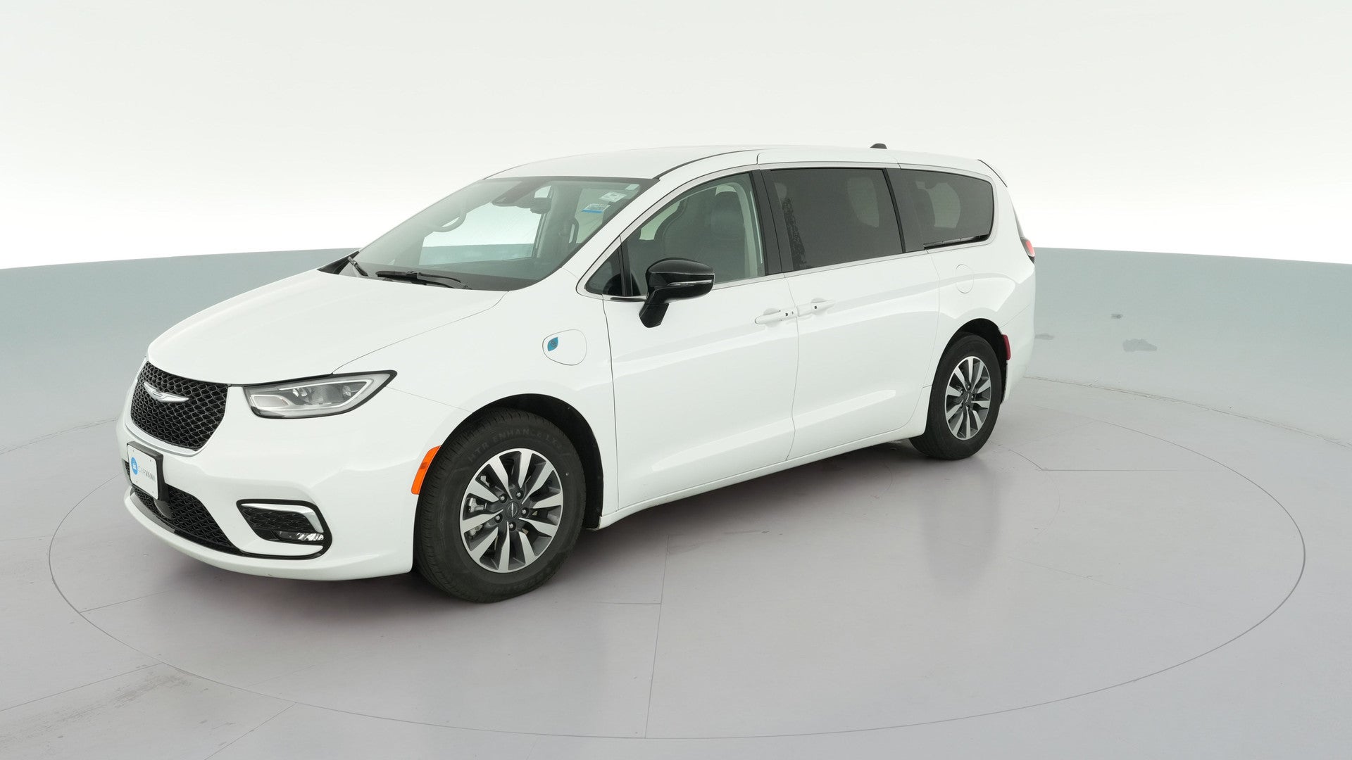2024 Chrysler Pacifica Hybrid vehicle photo