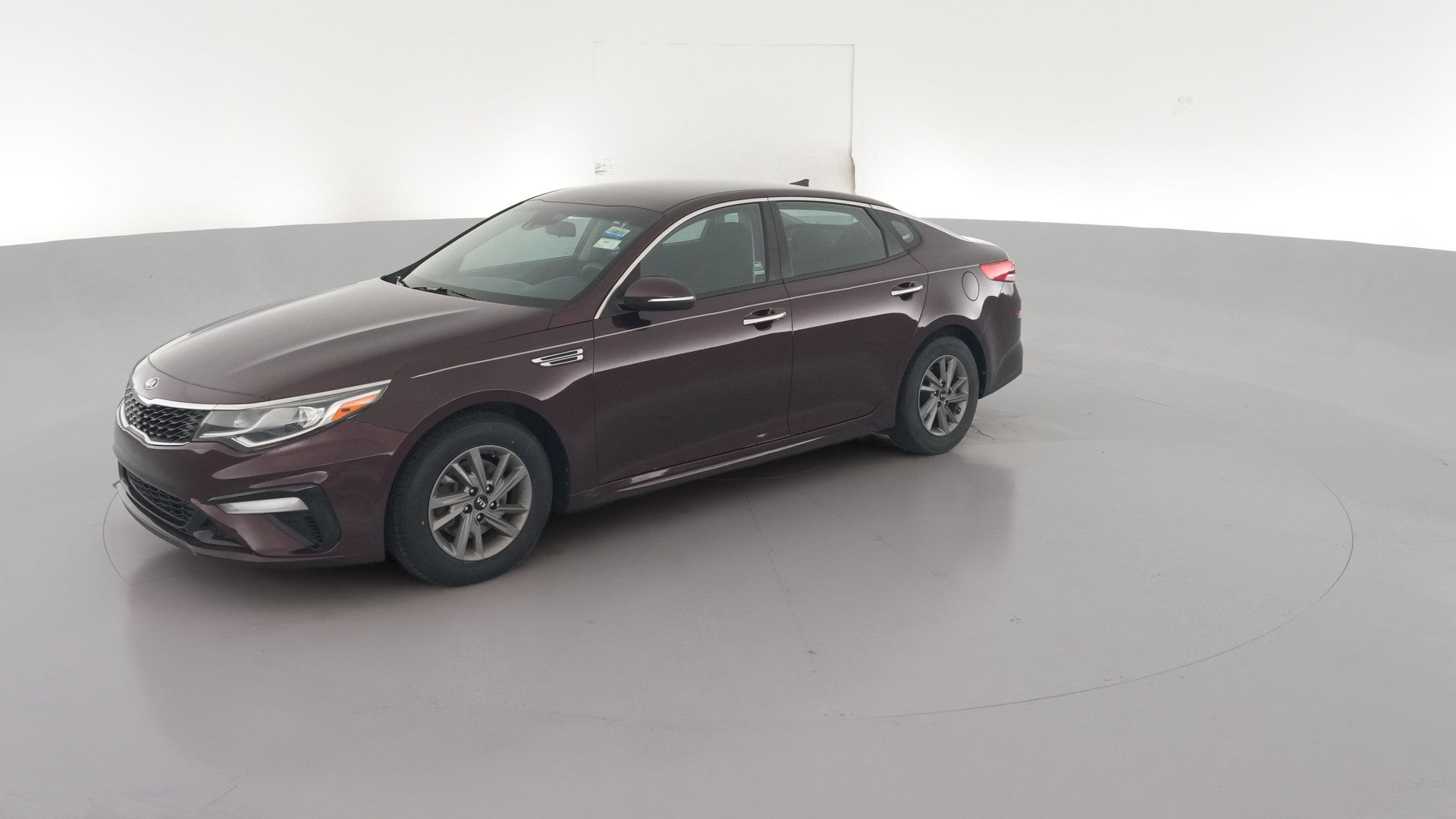 2020 Kia Optima vehicle photo
