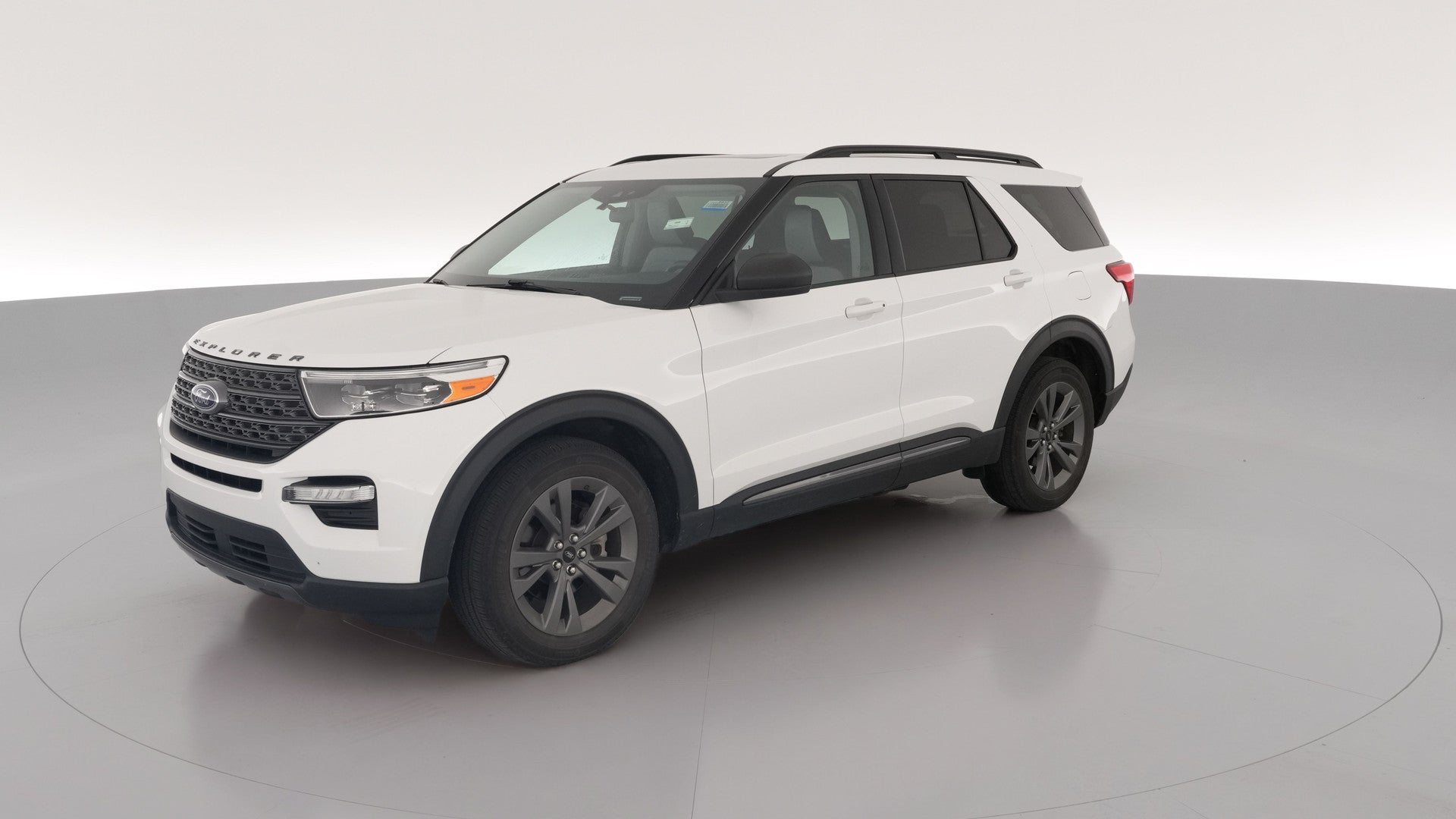 2021 Ford Explorer vehicle photo