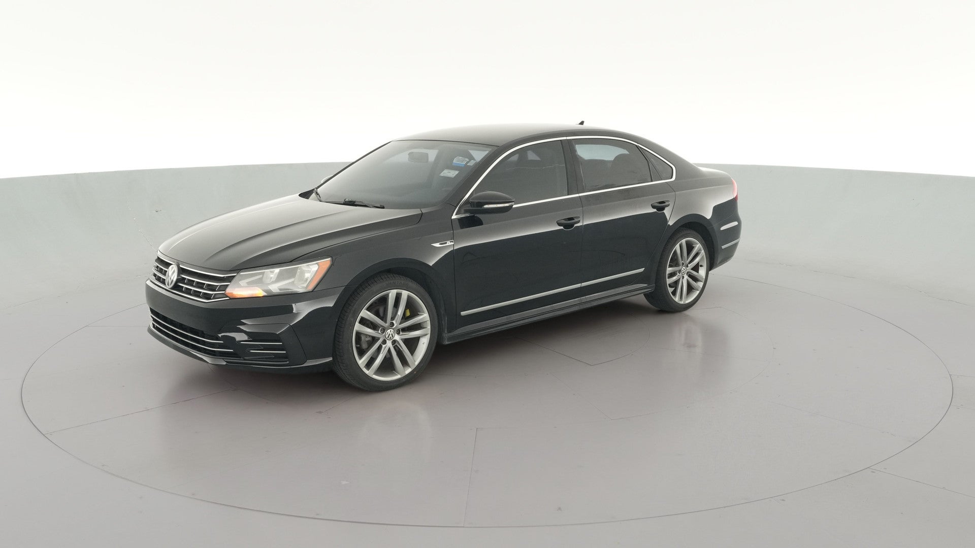 2017 Volkswagen Passat vehicle photo