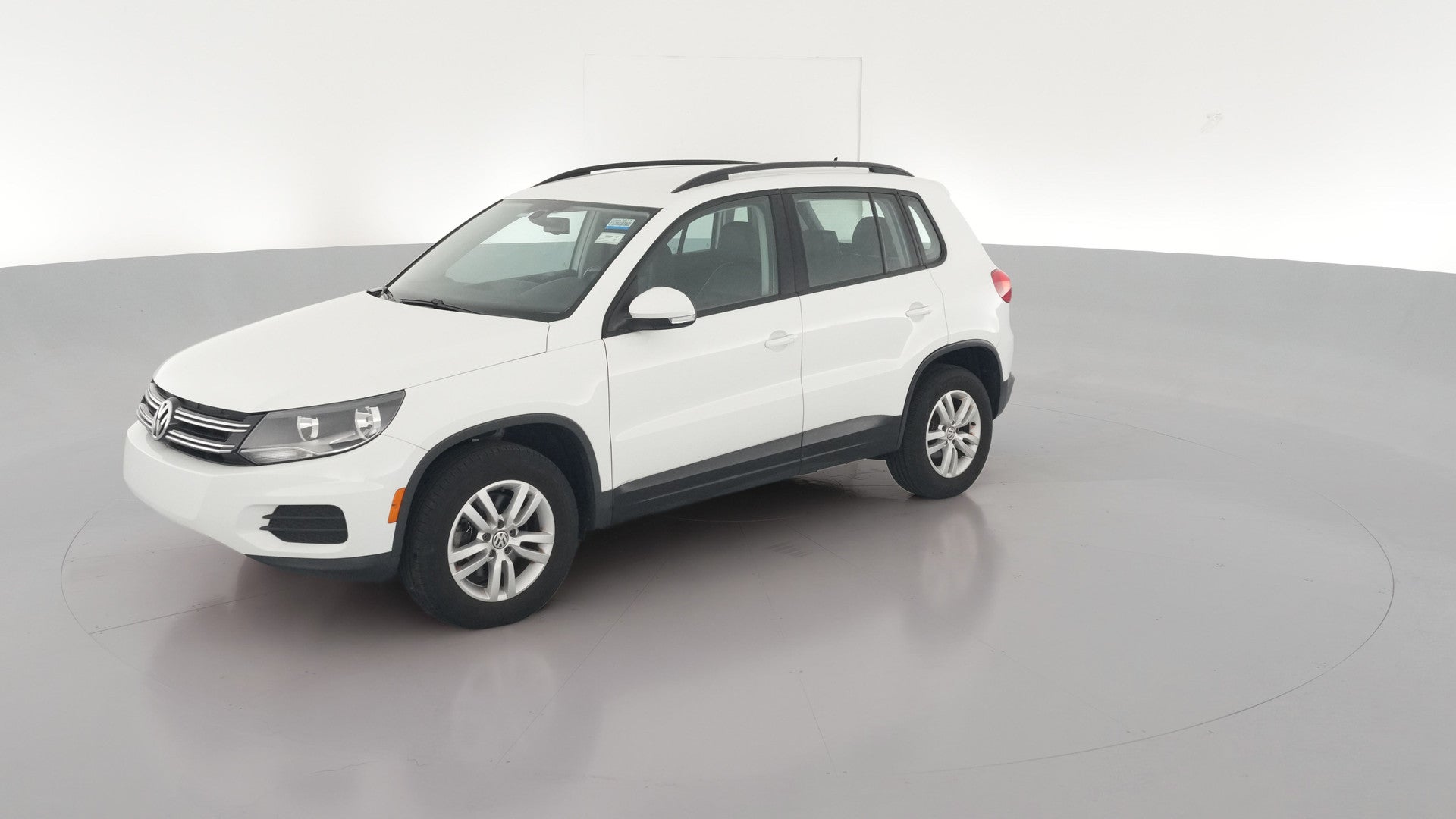 2016 Volkswagen Tiguan vehicle photo