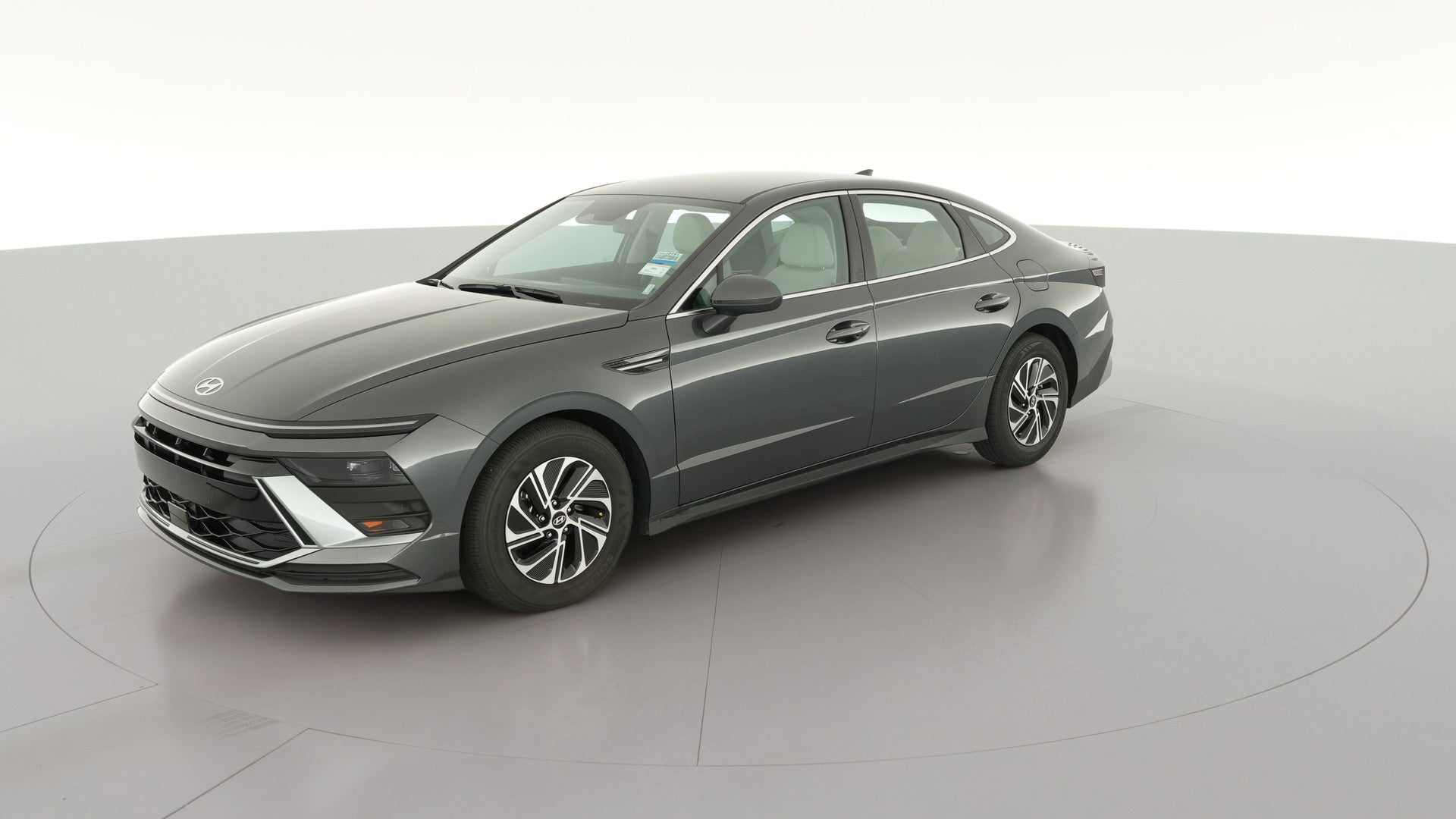 2026 Hyundai Sonata Hybrid vehicle photo
