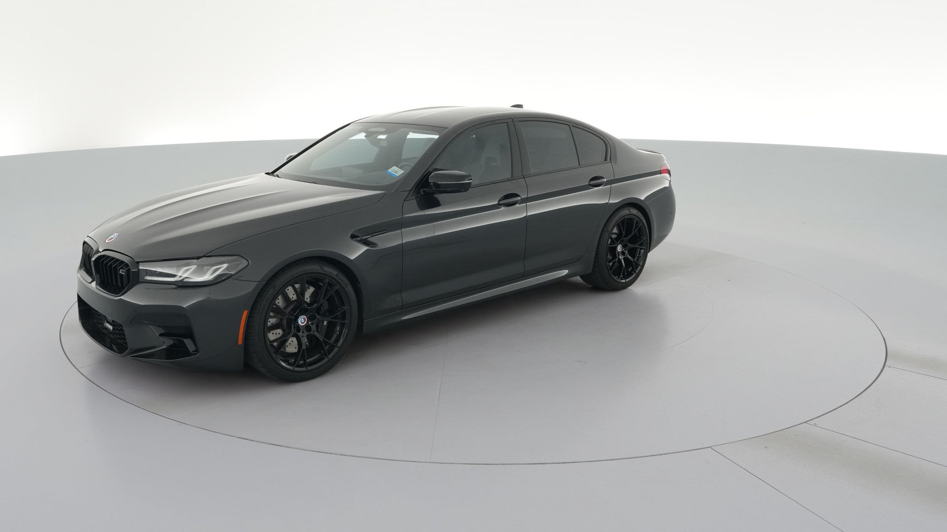 2023 BMW M5 vehicle photo