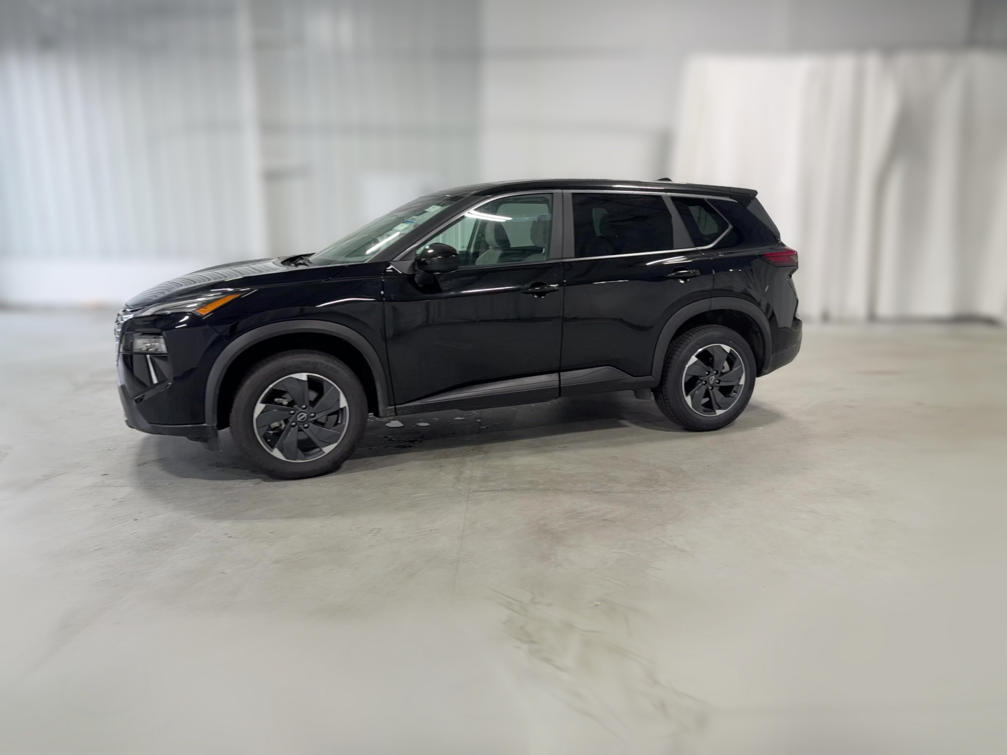 2025 Nissan Rogue SV - Photo 27